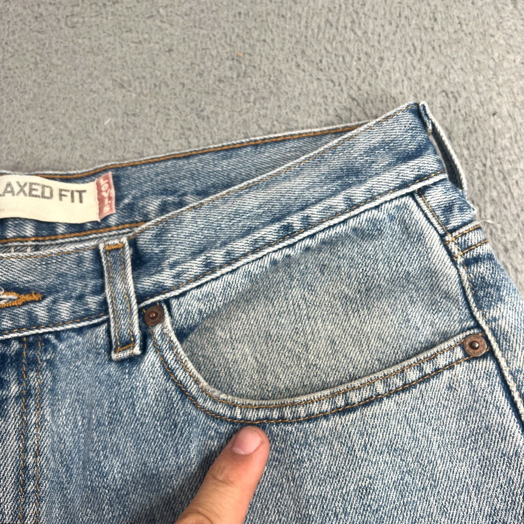 Levi's Levi's 550 Jeans Mens 34x32 Light Wash Cotton Relaxed Fit Straight Distressed Denim Size US 34 / EU 50 - 6 Thumbnail