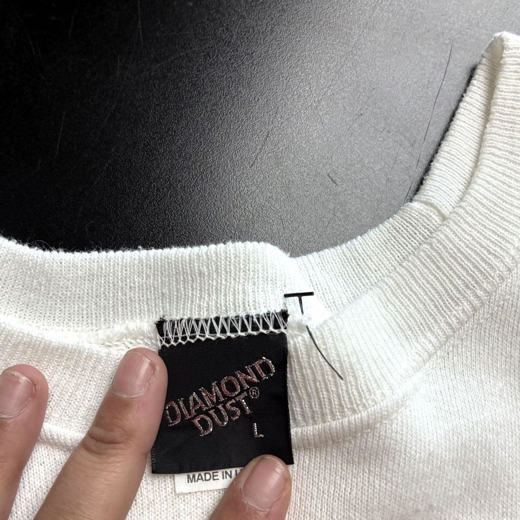 Vintage VINTAGE Diamond Dust Sweatshirt Womens Large White Glitter Necklace Graphic Size L / US 10 / IT 46 - 3 Thumbnail