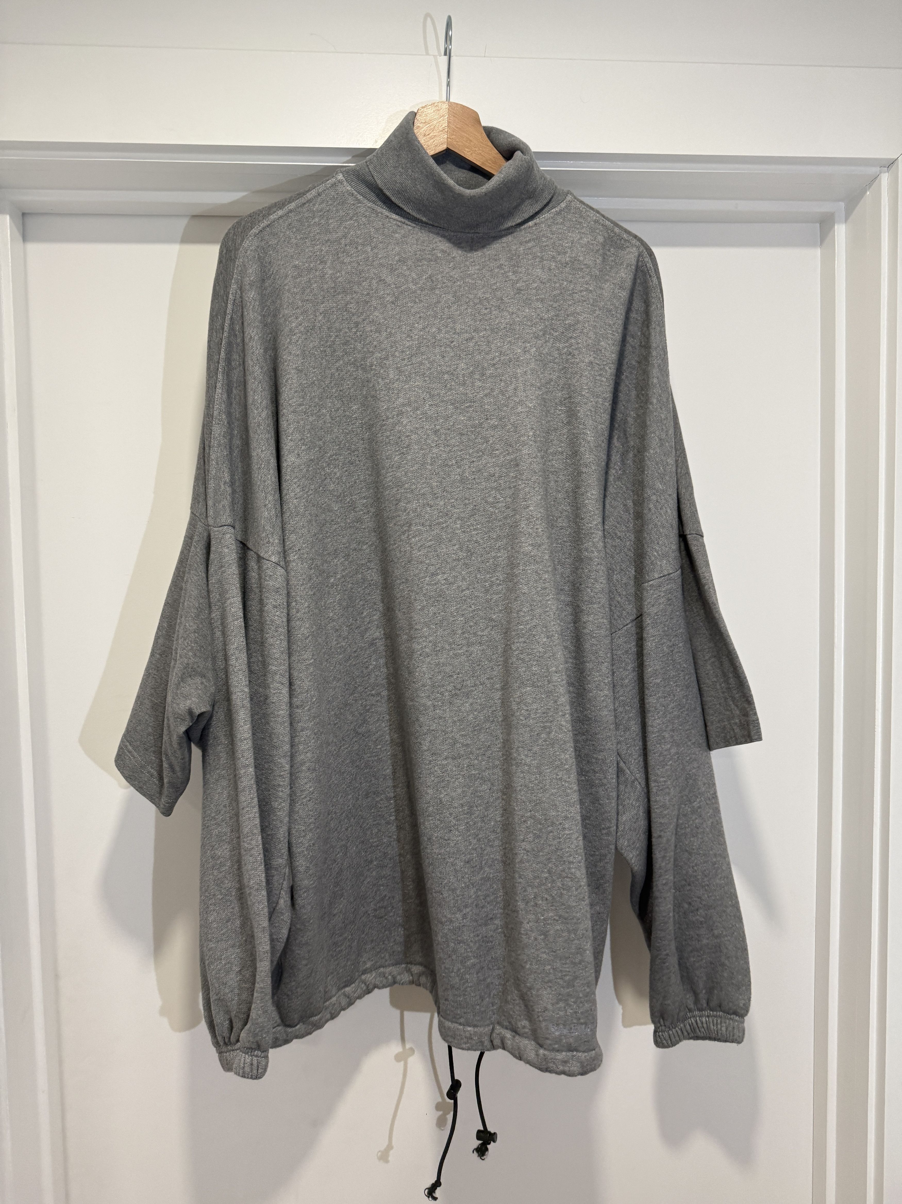 Balenciaga Turtleneck w/ Short Sleeves Size US XS / EU 42 / 0 - 1 Thumbnail