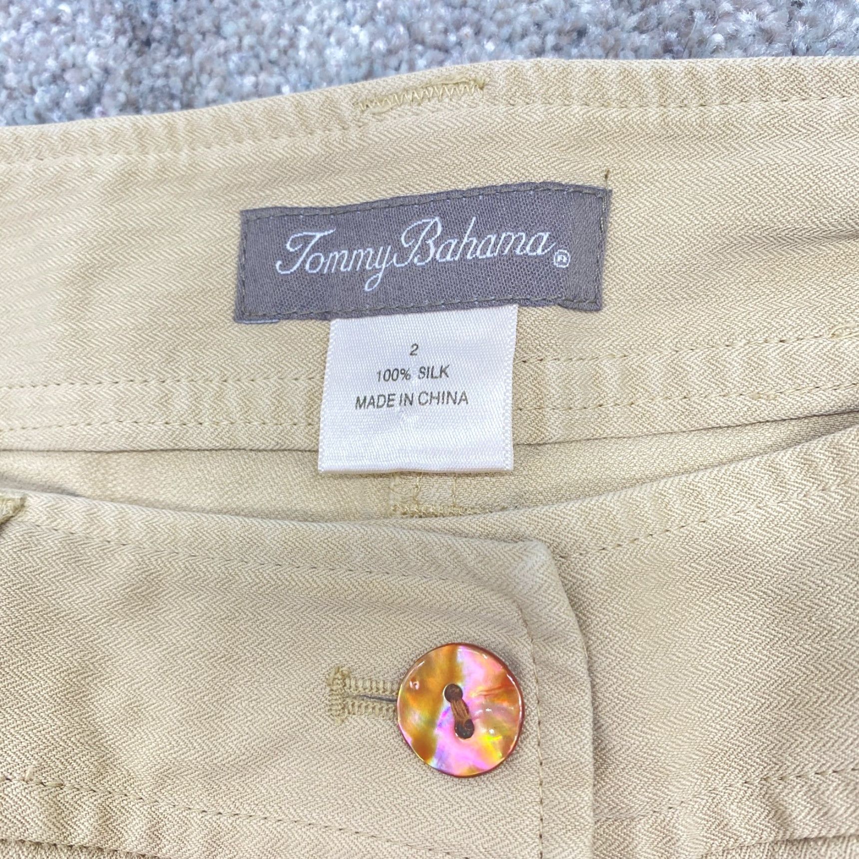 Tommy Bahama Tommy Bahama Silk Shorts Women Size 2 Beige 100% Silk Beach, Golf, Walking Chino Flat Front Button Front Women Mens Girls Size 26" / US 2 / IT 38 - 4 Thumbnail