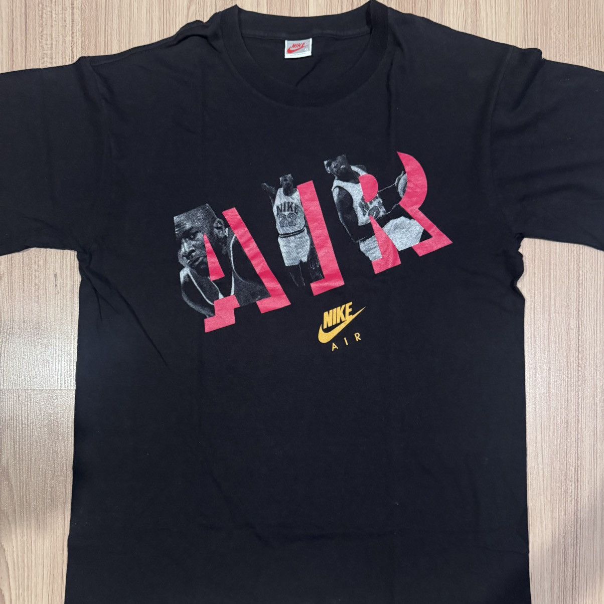 Nike Vintage Nike 90s AIR Jordan T-shirt Size US XL / EU 56 / 4 - 1 Thumbnail