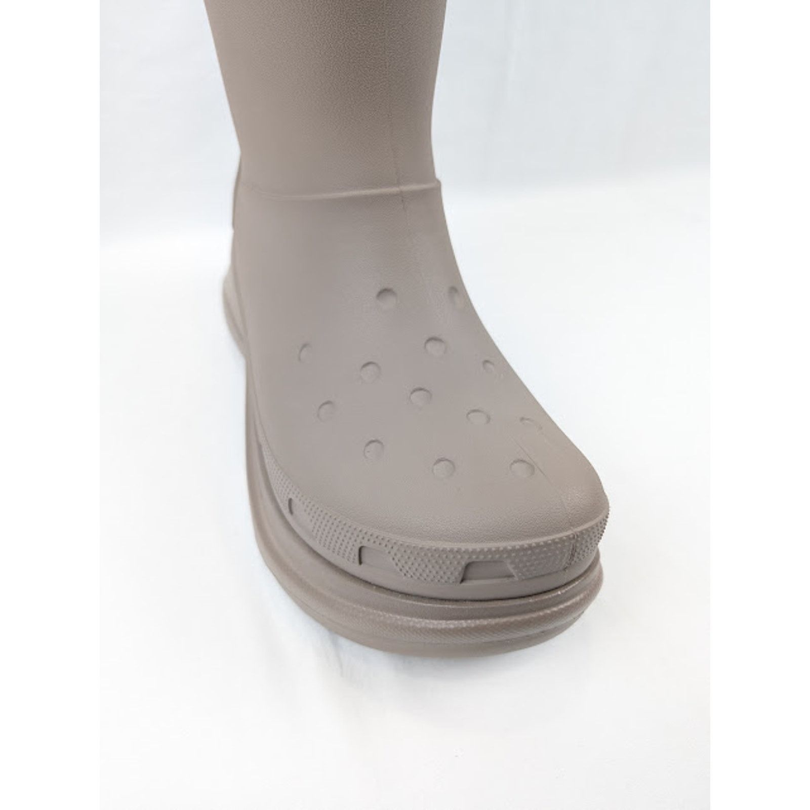 Balenciaga o1rshd1 Crocs Rubber Boots in Beige Size US 9 / EU 42 - 5 Thumbnail