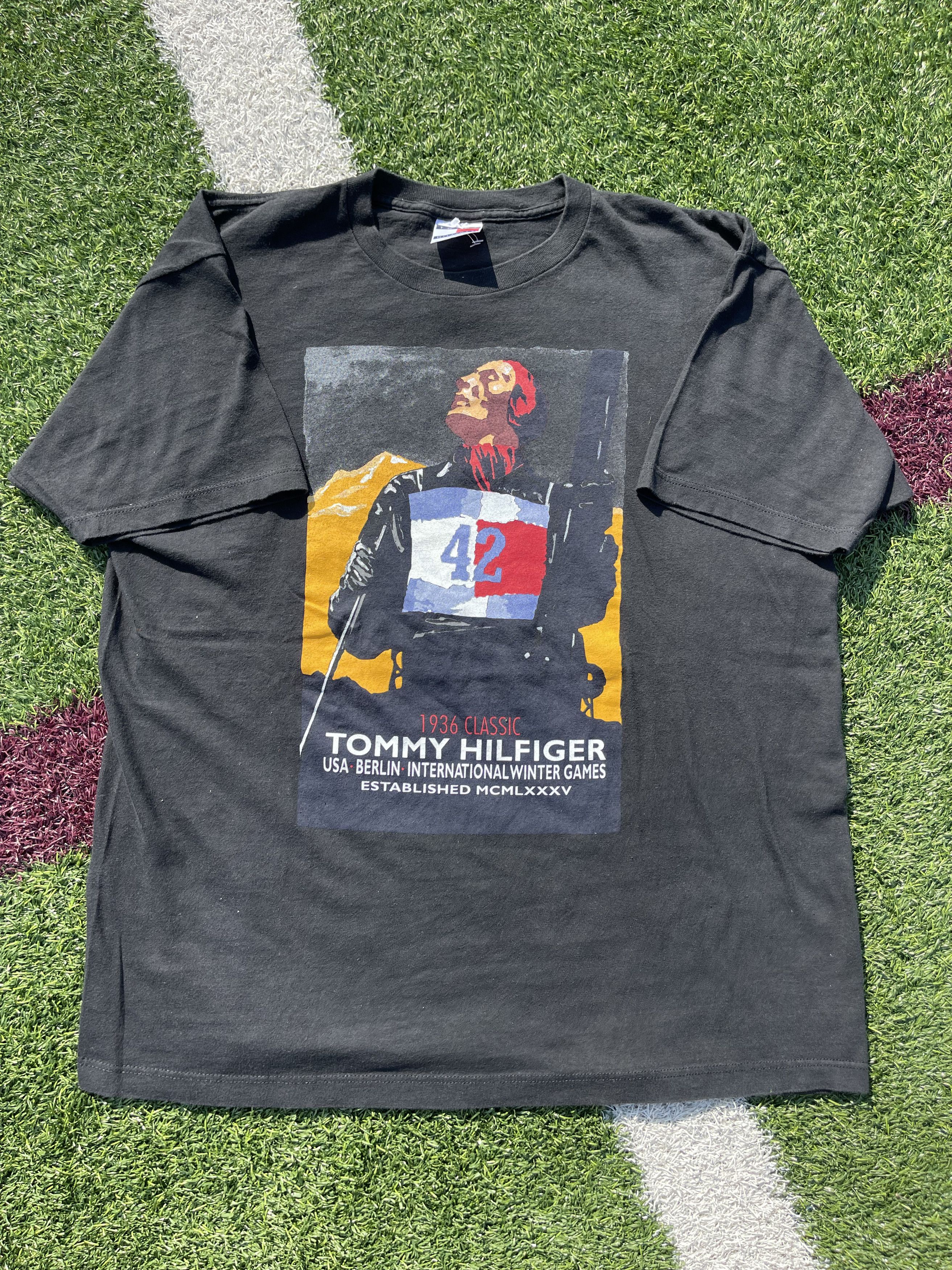 Tommy Hilfiger × Tommy Jeans × Vintage Tommy Hilfiger Ski Club 90's Vintage Winter Olympics T-Shirt Size US L / EU 52-54 / 3 - 11 Thumbnail