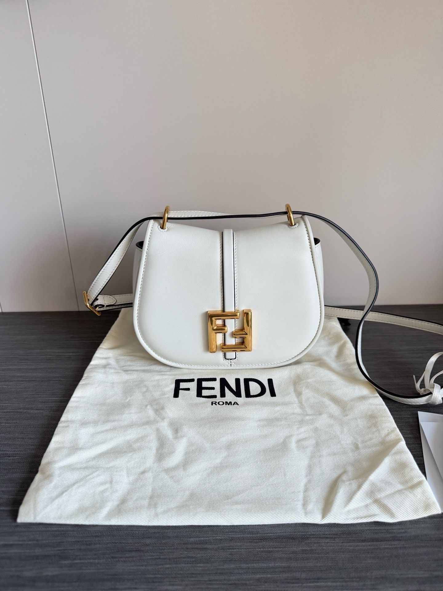Fendi Fendi C'mon Mini Handbag Size ONE SIZE - 1 Thumbnail