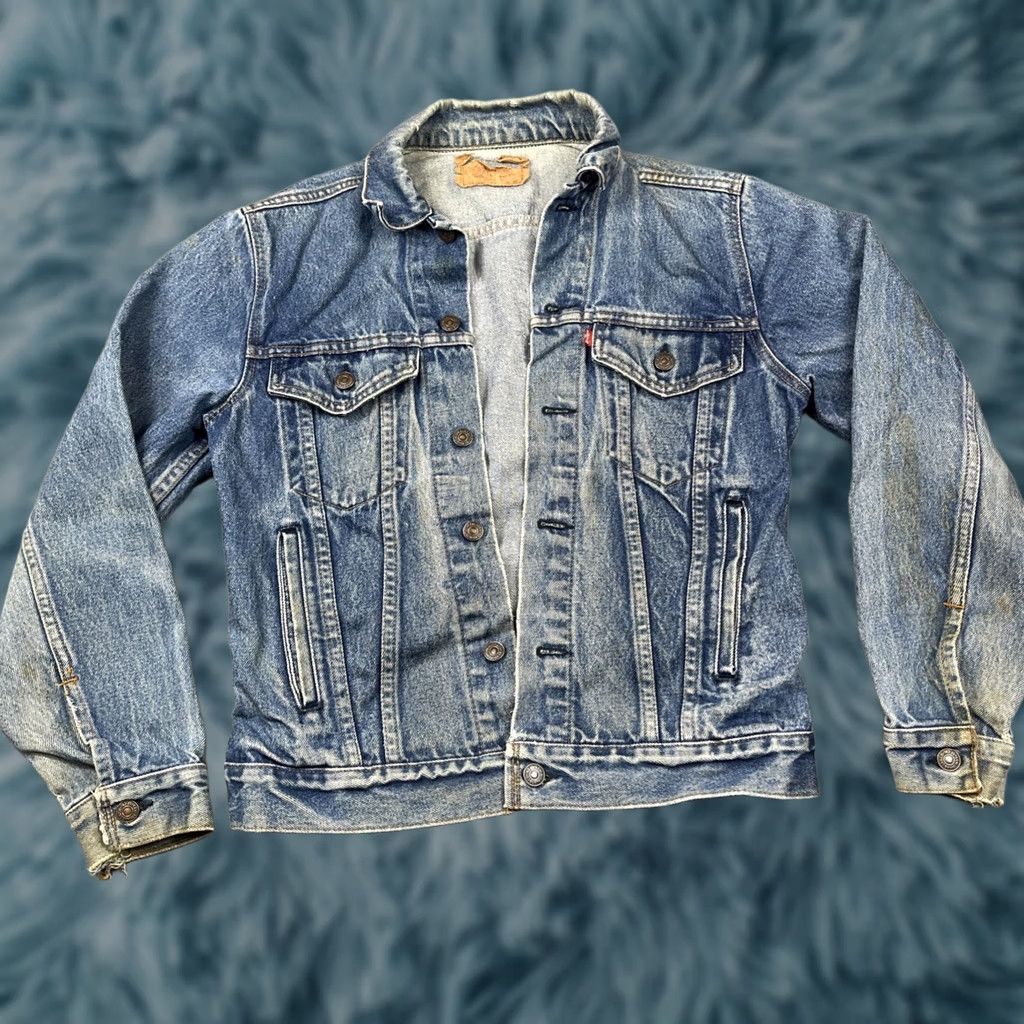 Levi's VINTAGE Levi's Trucker Jacket Denim Blue 38 Regular Men's Distressed USA 80s Leather? (Note: cannot add new info) Size US XXS / EU 40 - 1 Thumbnail