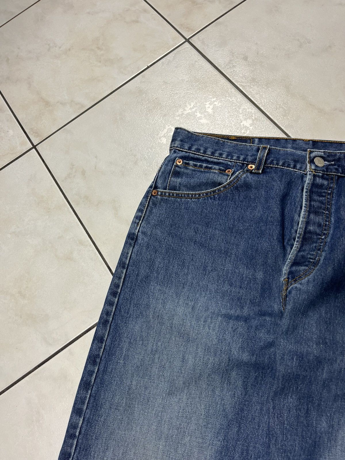 Levi's × Vintage Vintage Levi’s 523 dark washed distressed denim jeans pants Size US 34 / EU 50 - 7 Thumbnail