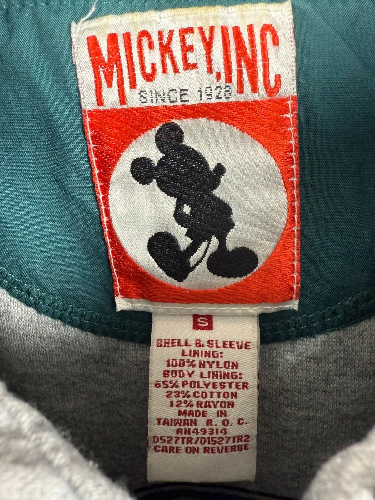Disney Tiger Mickey Inc. Vintage Bomber Jacket 90s size S Size US S / EU 44-46 / 1 - 7 Thumbnail