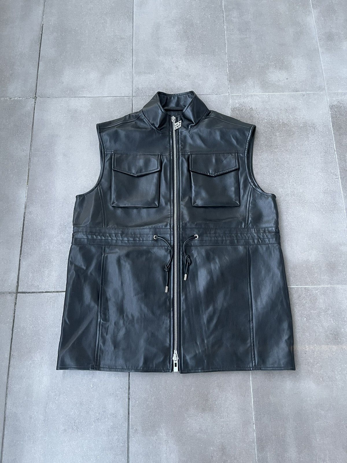 Han Kjobenhavn !DS! FW22 Han Kjobenhavn Desk Zip Up Cargo Vest Size L / US 10 / IT 46 - 8 Thumbnail