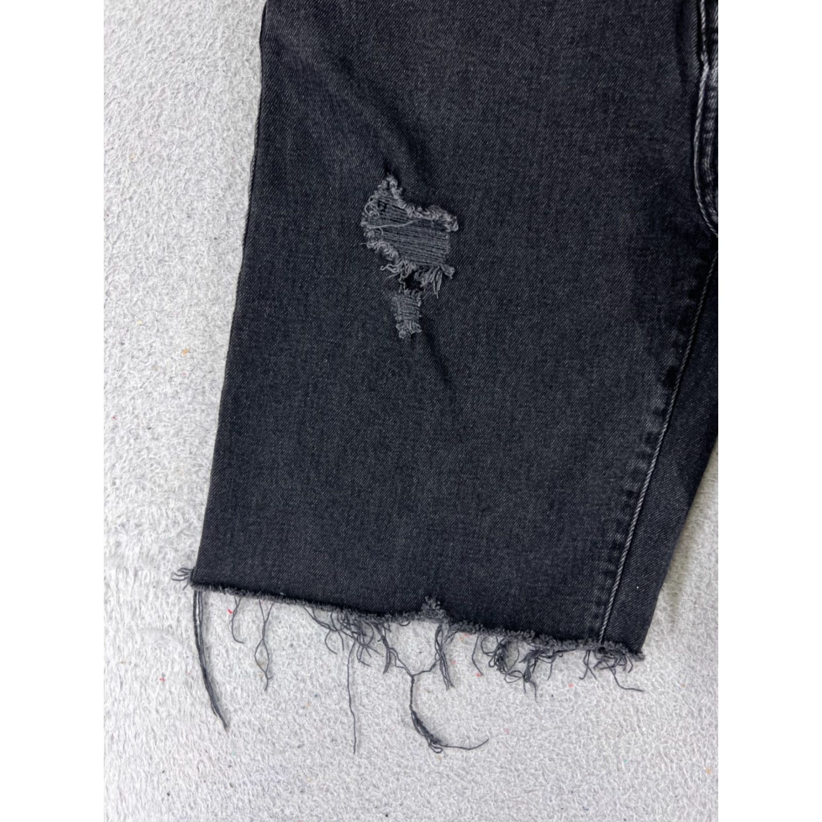 Forever 21 FOREVER 21 Shorts Womens 29 Black Denim Jean Cutoff High Rise Distressed Size 29" - 3 Thumbnail