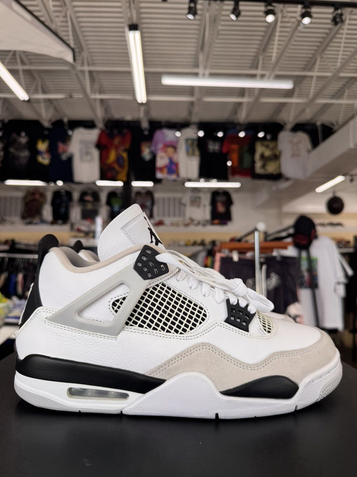 Jordan Brand Air Jordan 4 Military Black Size 10.5 (2022) Size US 10.5 / EU 43-44 - 6 Thumbnail