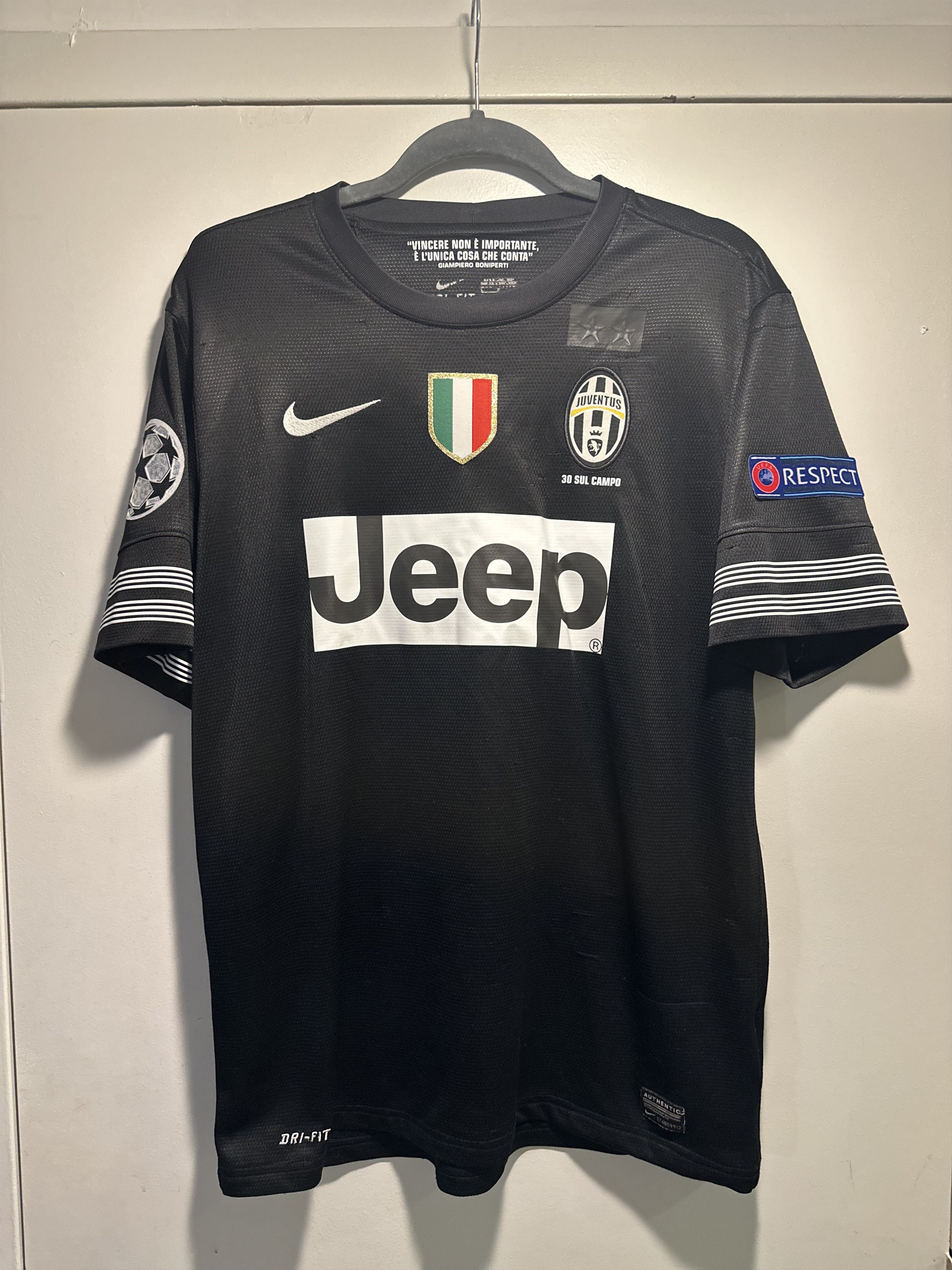 Nike Buffon #1 Juventus 2012/13/14 Away/Third Large w/ Patches Size US L / EU 52-54 / 3 - 2 Thumbnail