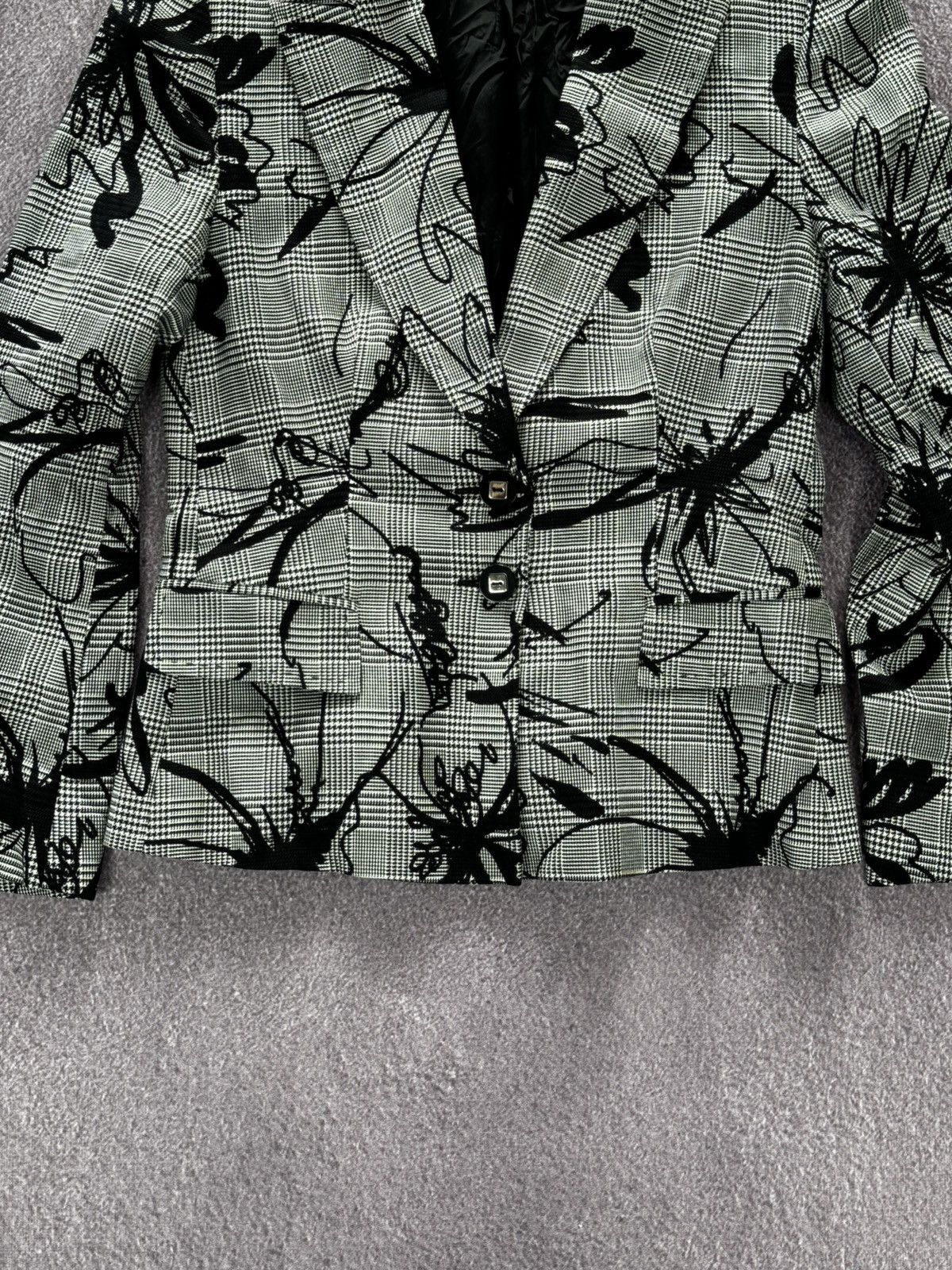 Escada Escada Y2K Luxury Floral Design Blazer Jacket Size XS / US 0-2 / IT 36-38 - 3 Thumbnail