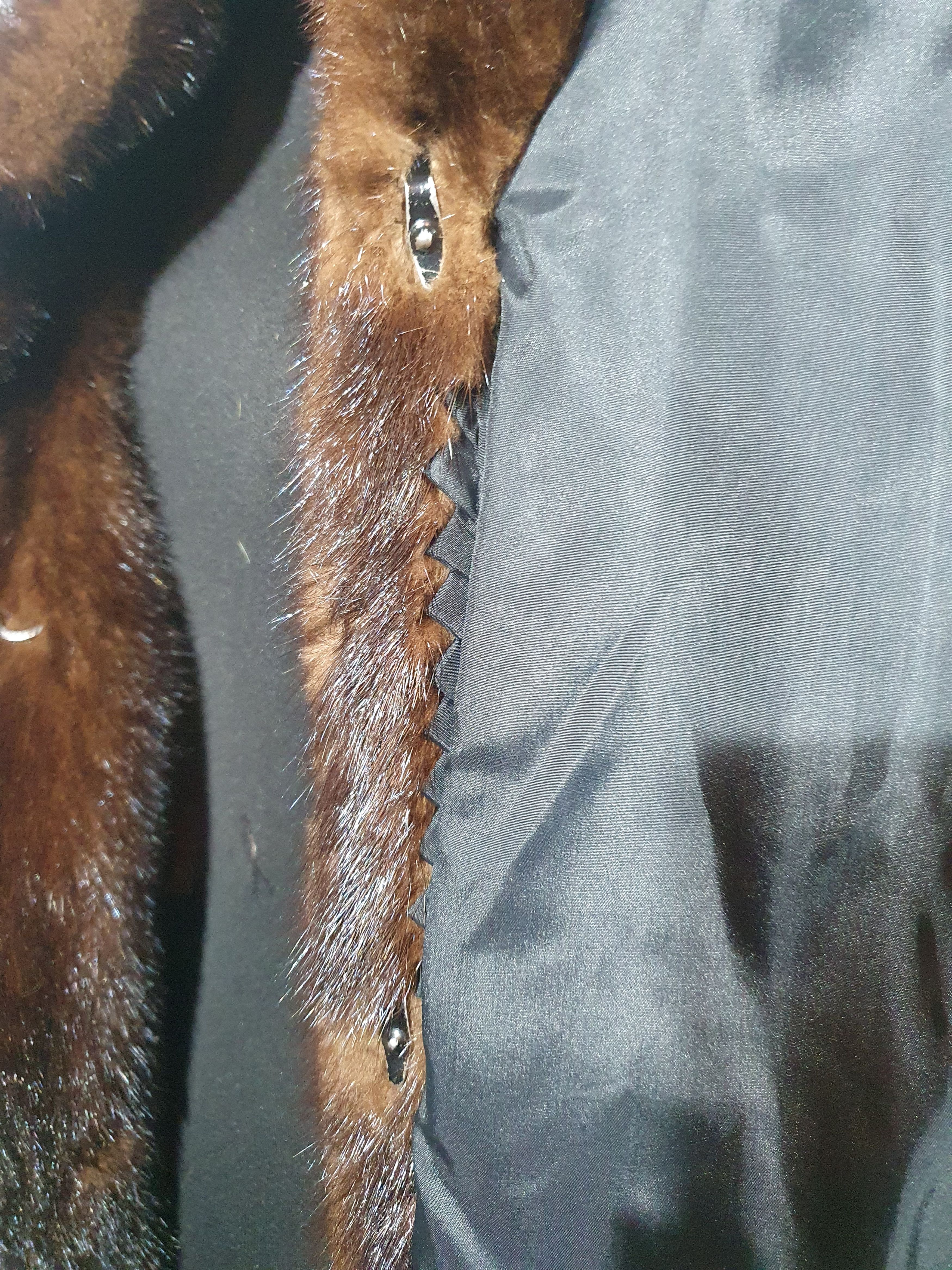 Other Stylish brown women's mink fur coat. Size L / US 10 / IT 46 - 10 Thumbnail