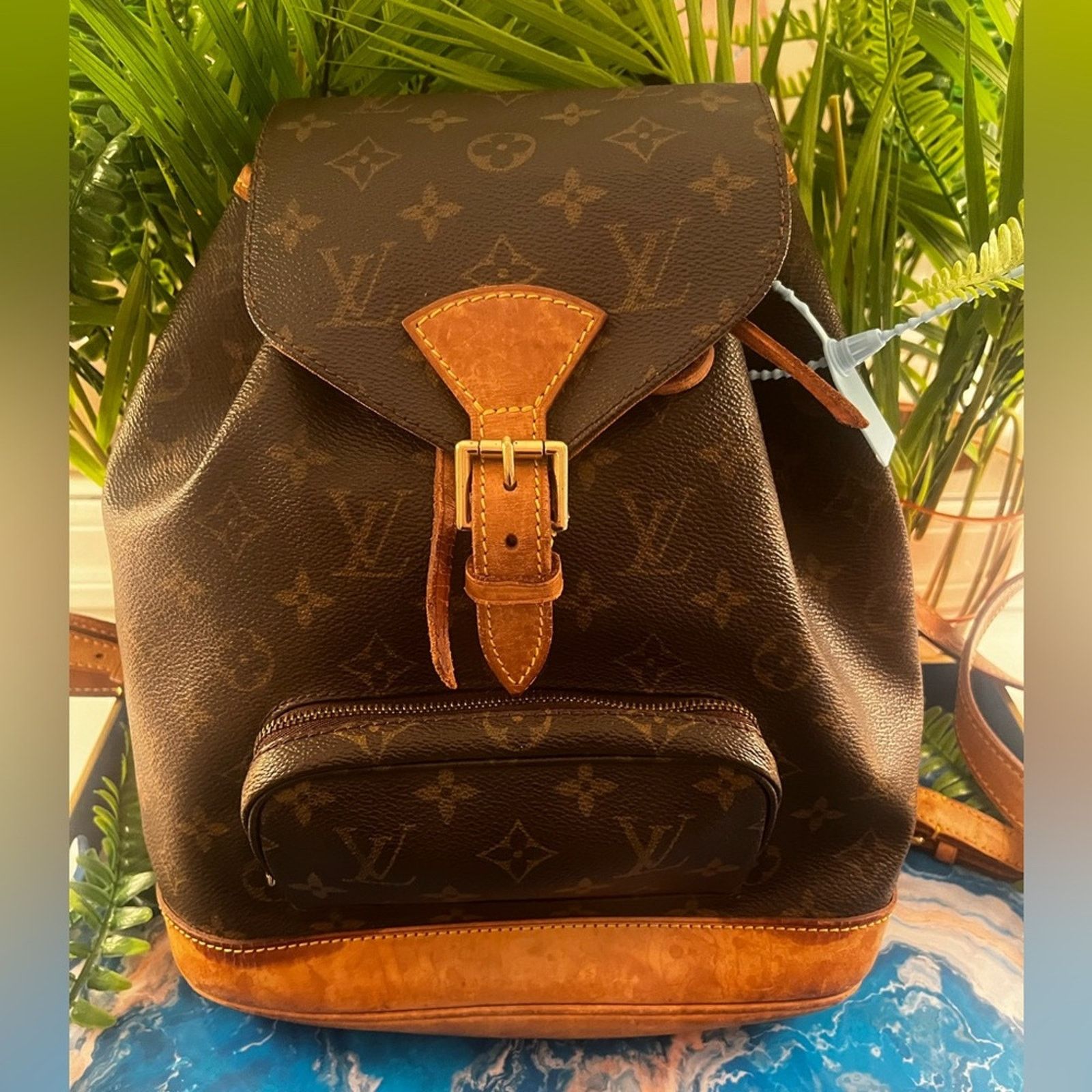 Louis Vuitton Louis Vuitton Monogram Backpack Authentic, great condition Size ONE SIZE - 1 Thumbnail