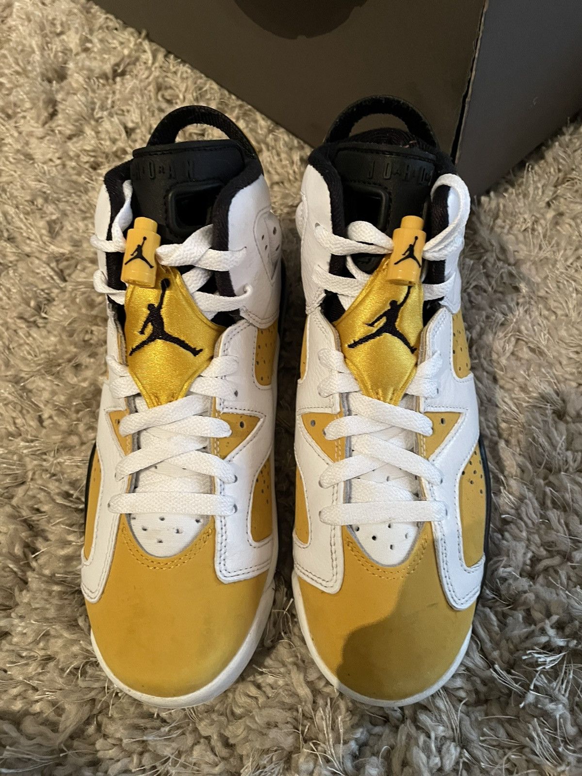 Jordan Brand Jordan 6 Yellow Ochre Size US 6 / IT 36 - 5 Thumbnail