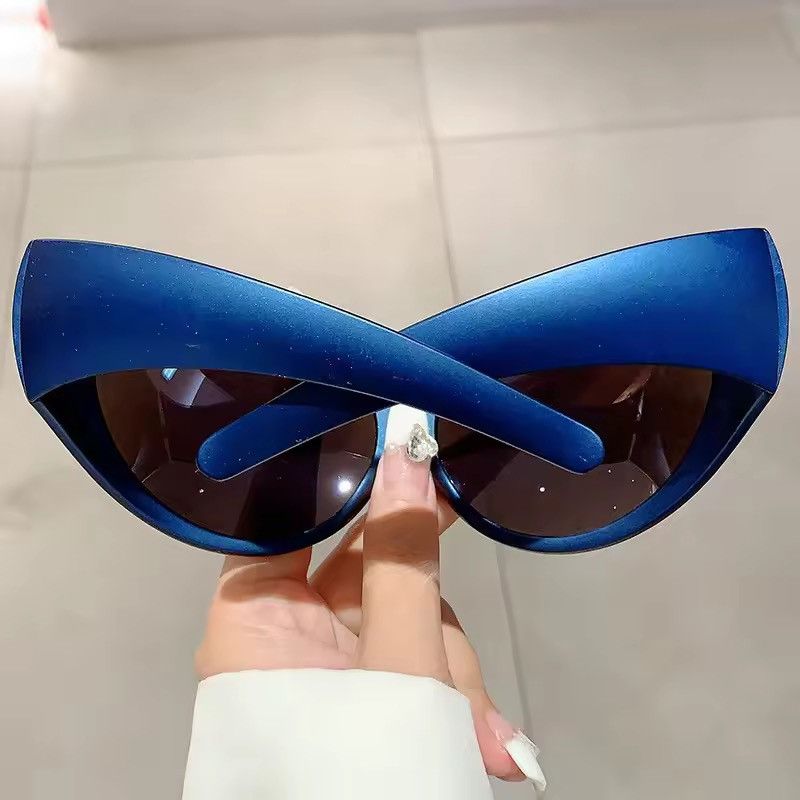 Electric Visual Oversized ET Cat Eye Sunglasses Size ONE SIZE - 4 Thumbnail