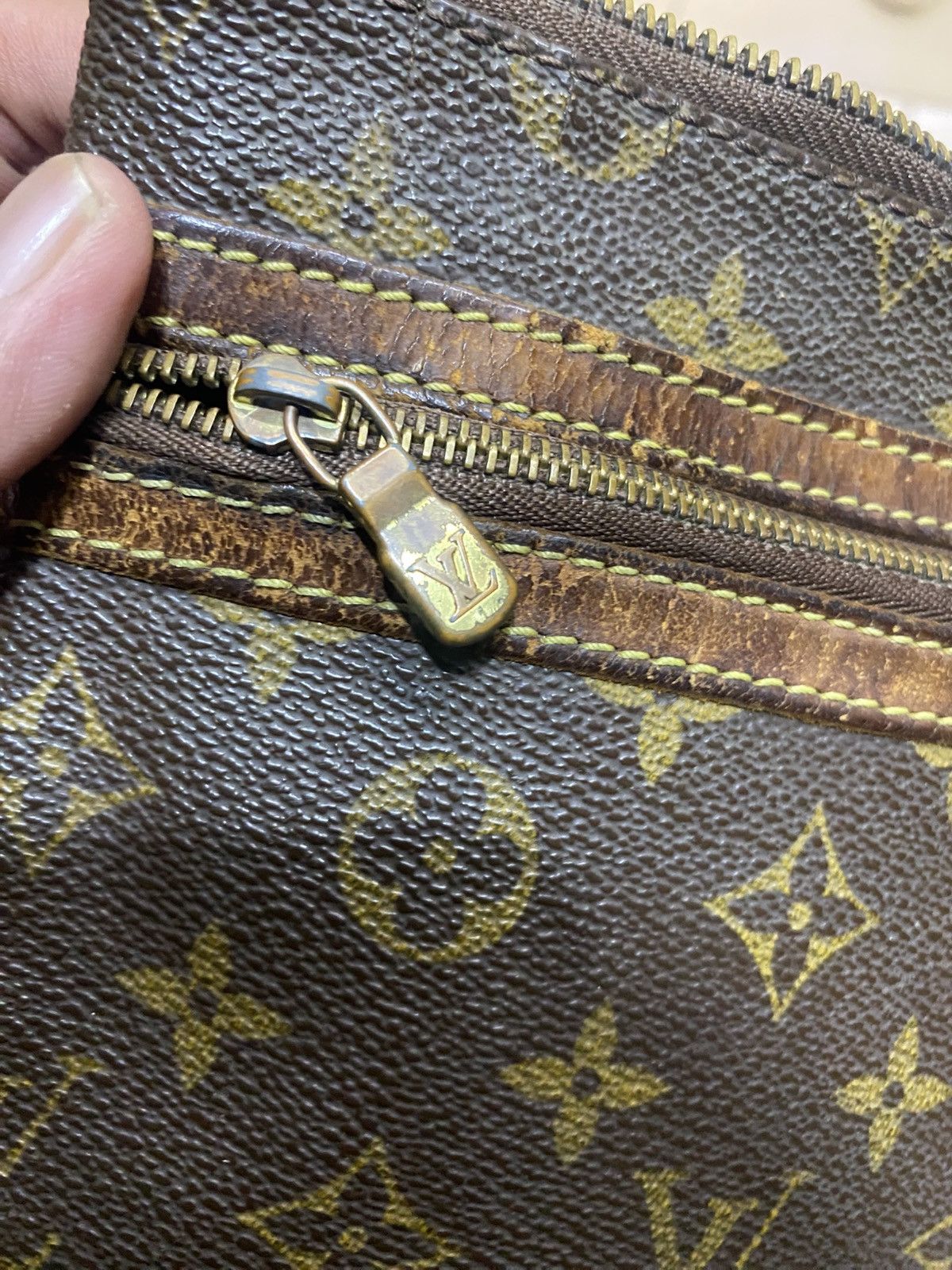Louis Vuitton Louis Vuitton Size ONE SIZE - 3 Thumbnail