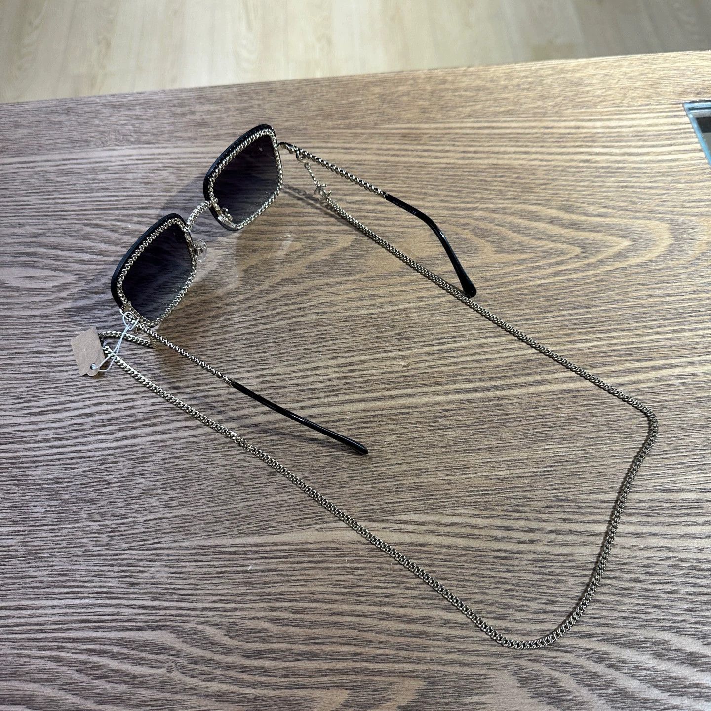 Chanel Chanel mar55 Chain Logo Square Frame Sunglasses Size ONE SIZE - 4 Thumbnail