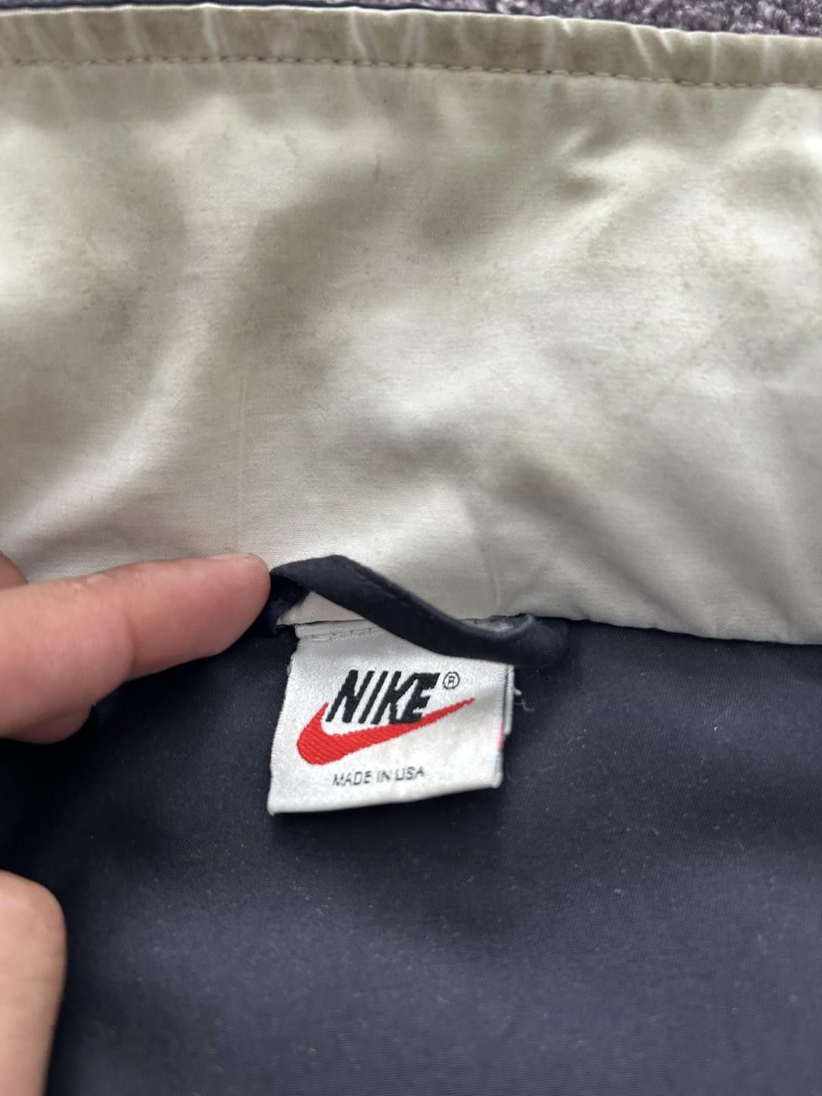 Nike Vintage Nike Puffer Jacket Black USA-Made 90s Y2K Size US L / EU 52-54 / 3 - 5 Thumbnail