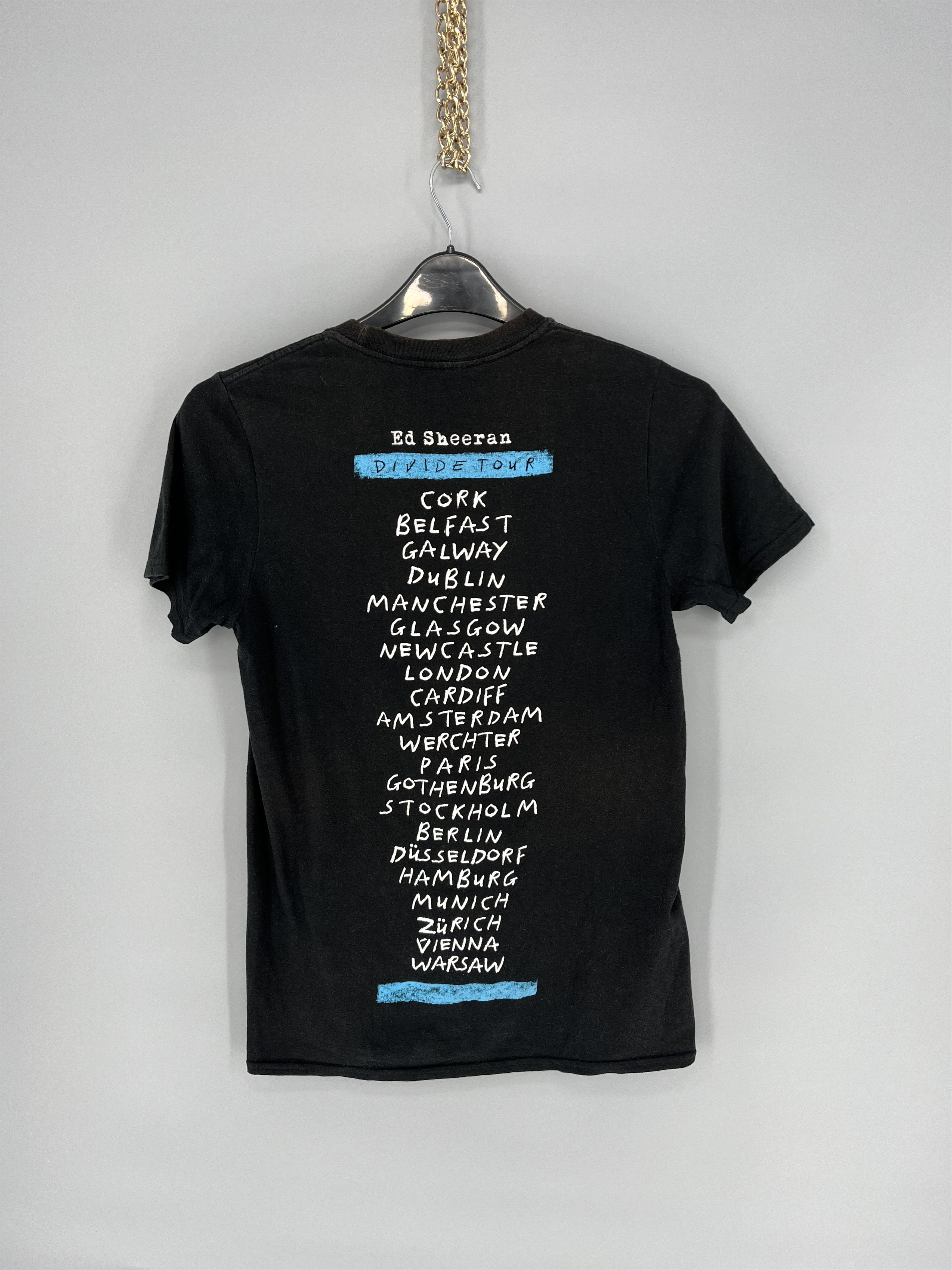 Band Tees Vintage Y2K Ed Sheeran Divide World Tour T-Shirt Size US S / EU 44-46 / 1 - 9 Thumbnail