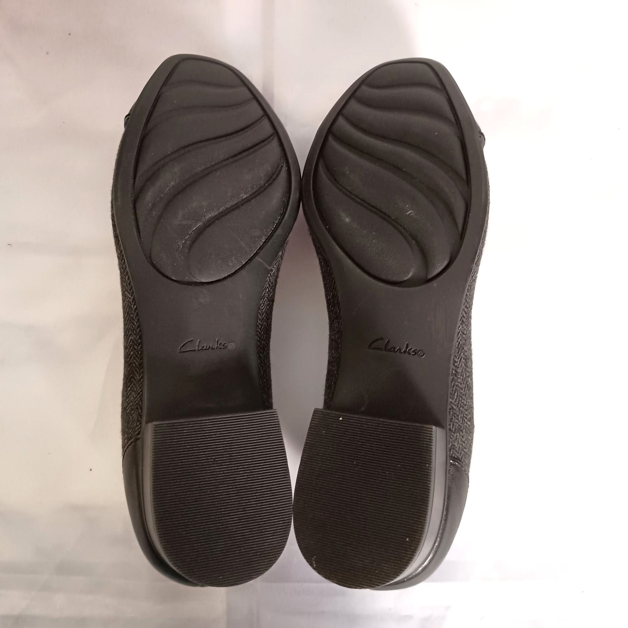 Clarks Clarks Juliet Step Women’s Slip-On Cap-Toe Flats Leather Twe Size US 7 / IT 37 - 6 Thumbnail