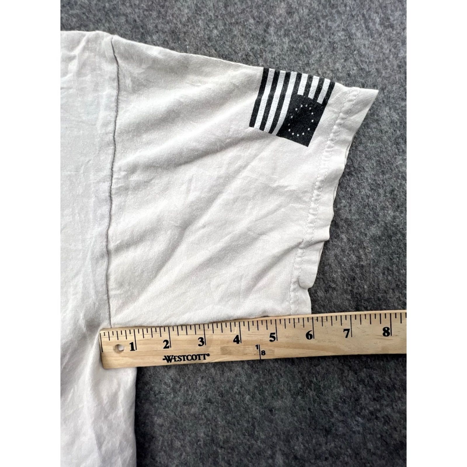 Black Scale Black Scale T-Shirt Mens Crew Neck Short Sleeve Cotton Made in USA Size M Black/White USA 2020s Size US M / EU 48-50 / 2 - 4 Thumbnail