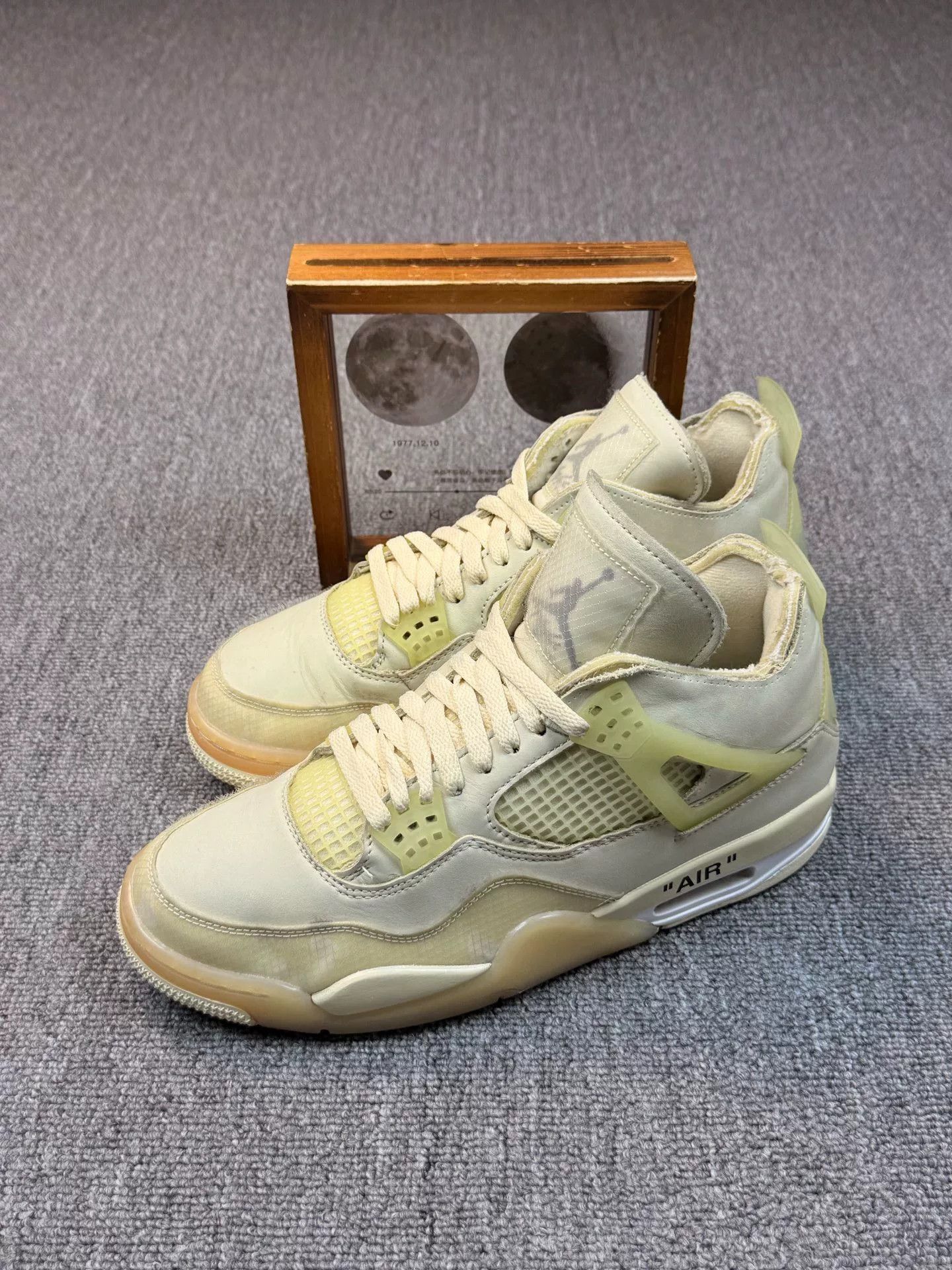 Nike Nike AJ4 White Lowtop Sneakers 10 Men Size US 10 / EU 43 - 1 Thumbnail