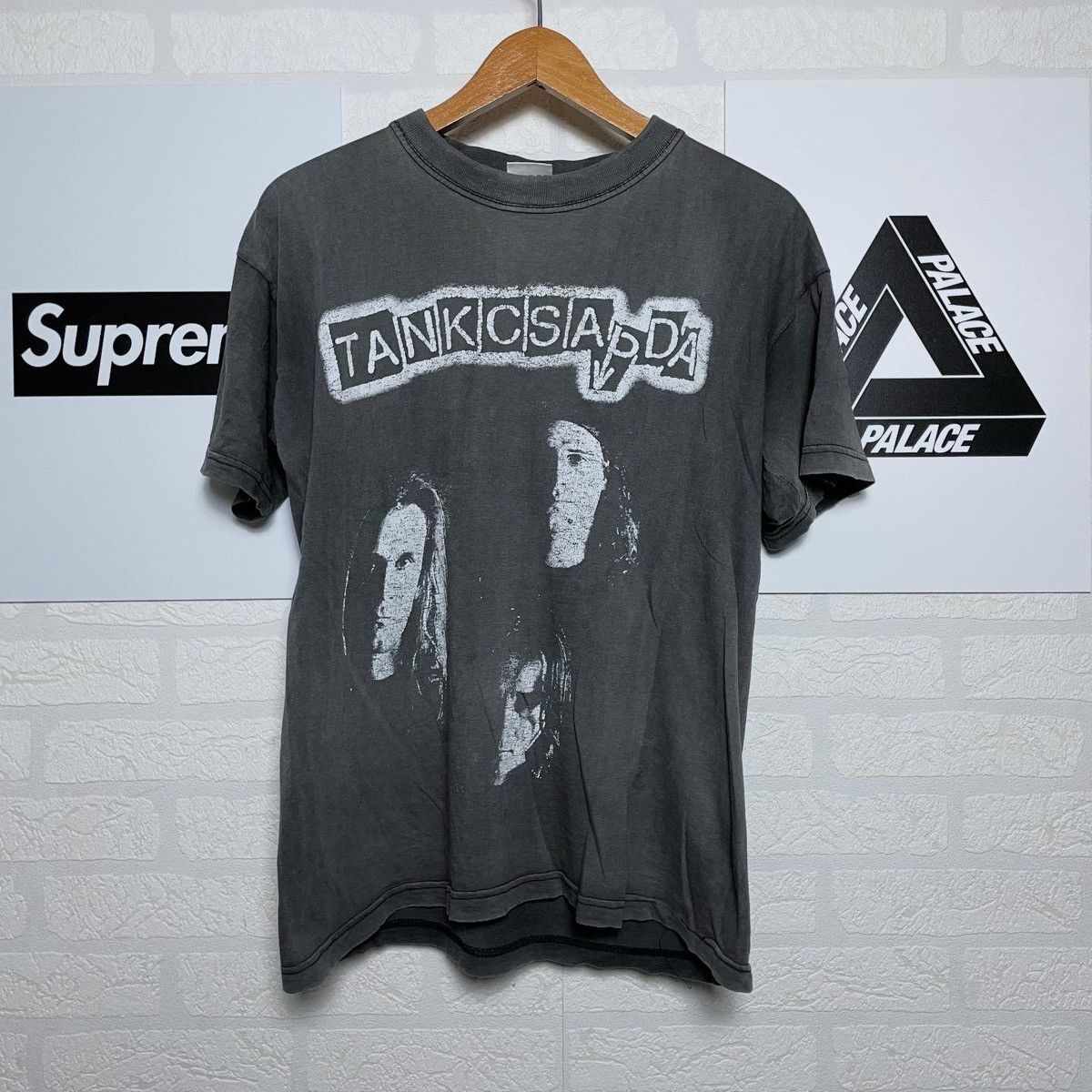 Band Tees Vintage t-shirt tee washed black Tankcsapda band y2k Size US M / EU 48-50 / 2 - 1 Thumbnail