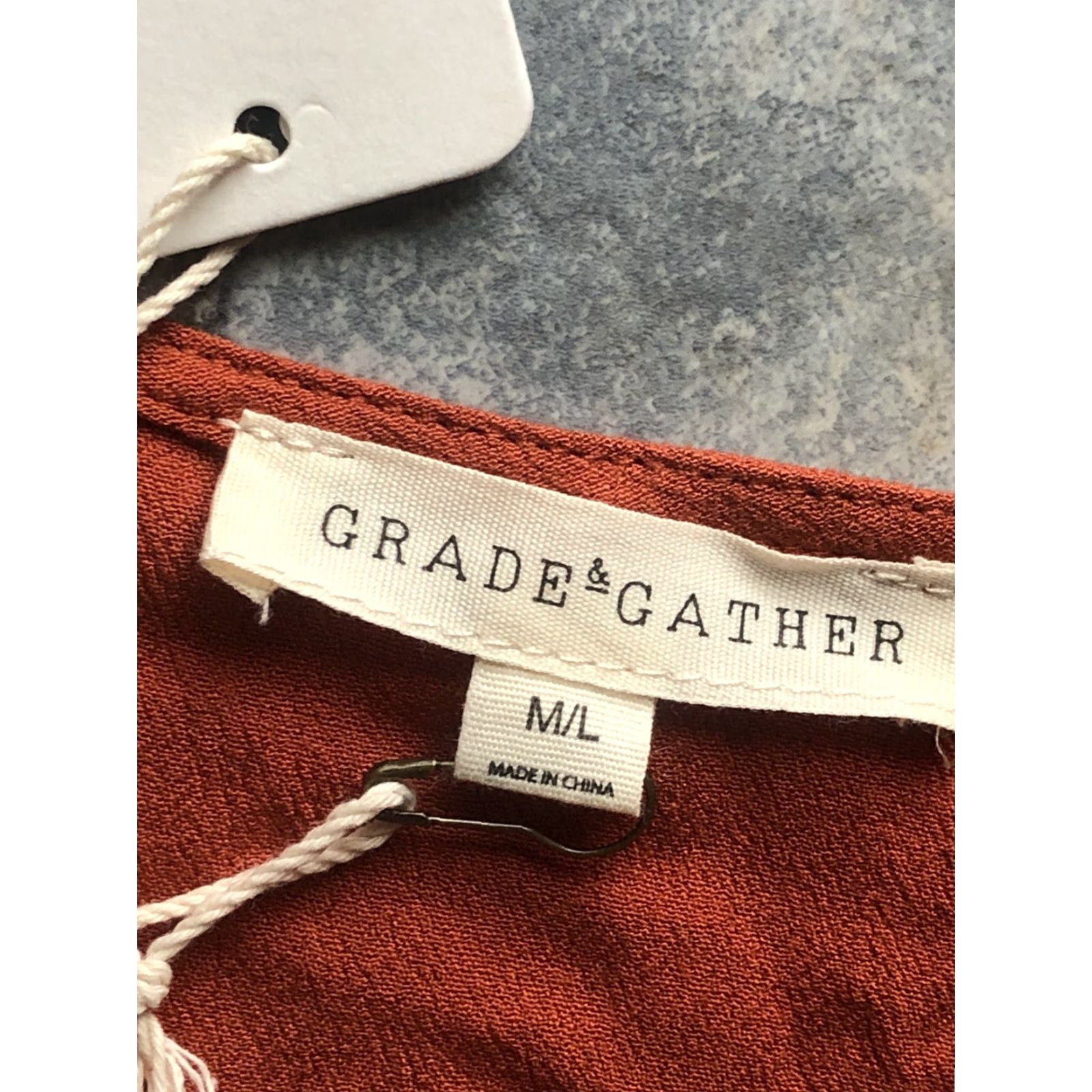 Vintage VINTAGE/NWT New Grade & Gather Blouse Shirt Orange Short Sleeve 100% Rayon M/L Women’s Size M / US 6-8 / IT 42-44 - 6 Thumbnail