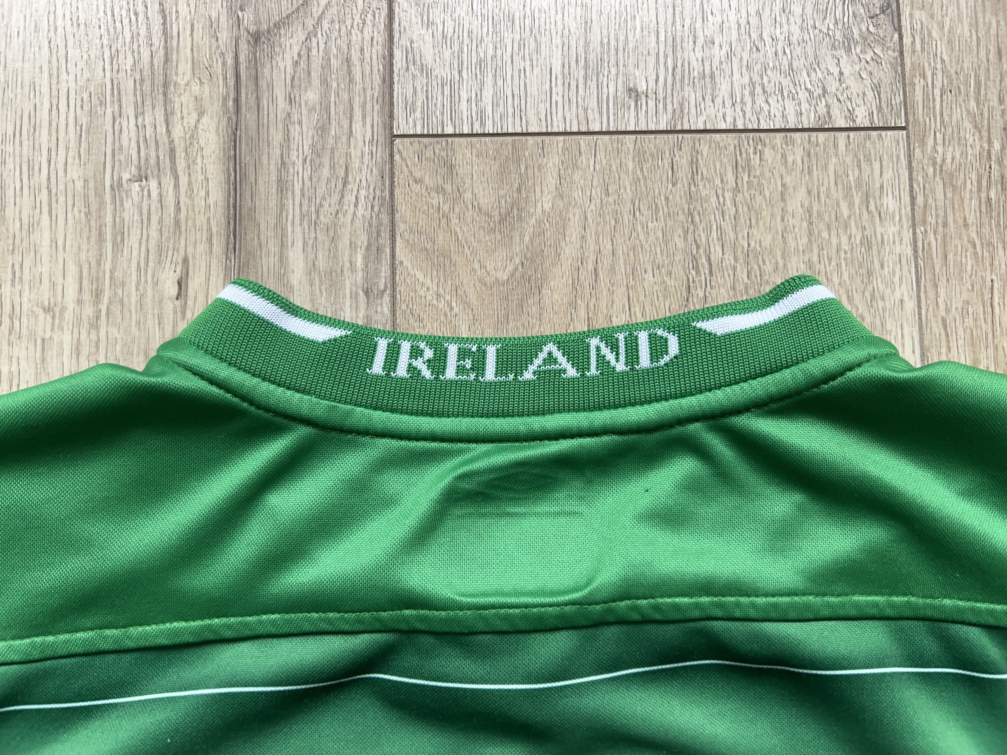 Umbro Mens Ireland 2003 Home Football Soccer Shirt Jersey Size S Size US S / EU 44-46 / 1 - 14 Thumbnail