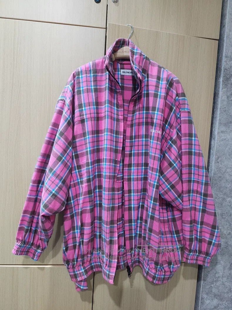 Balenciaga Balenciaga Casual Oversize Thin Jacket Size XXS / US 00 / IT 34 - 1 Thumbnail