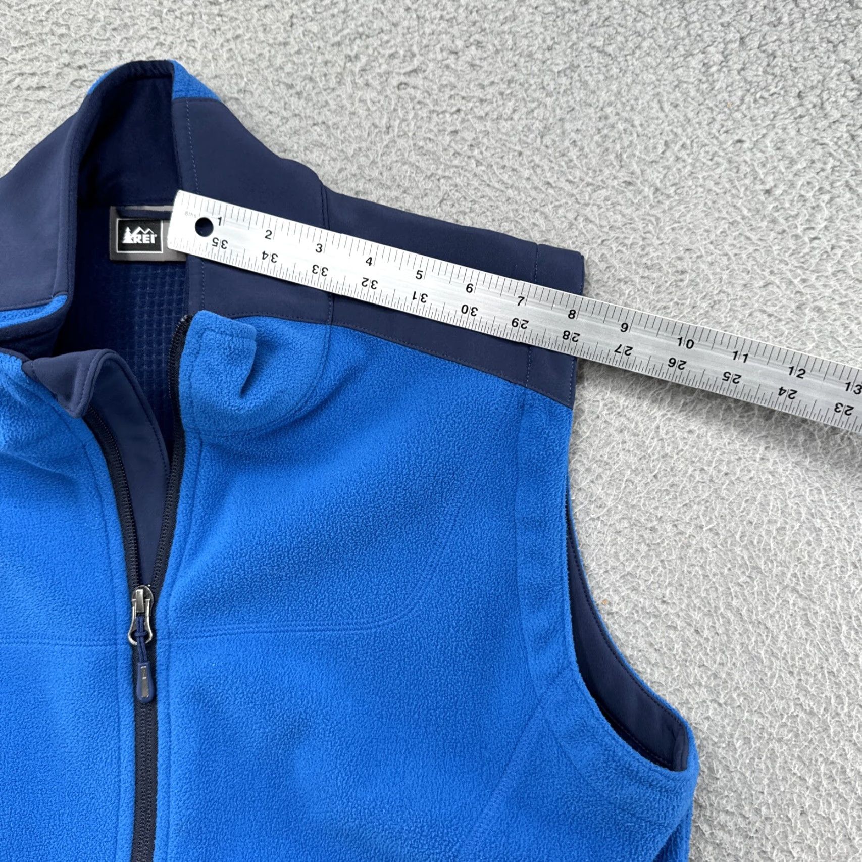 Vintage REI Blue Full Zip Fleece Polyester Vest Zip Pockets Men’s Size Medium Size US M / EU 48-50 / 2 - 6 Thumbnail