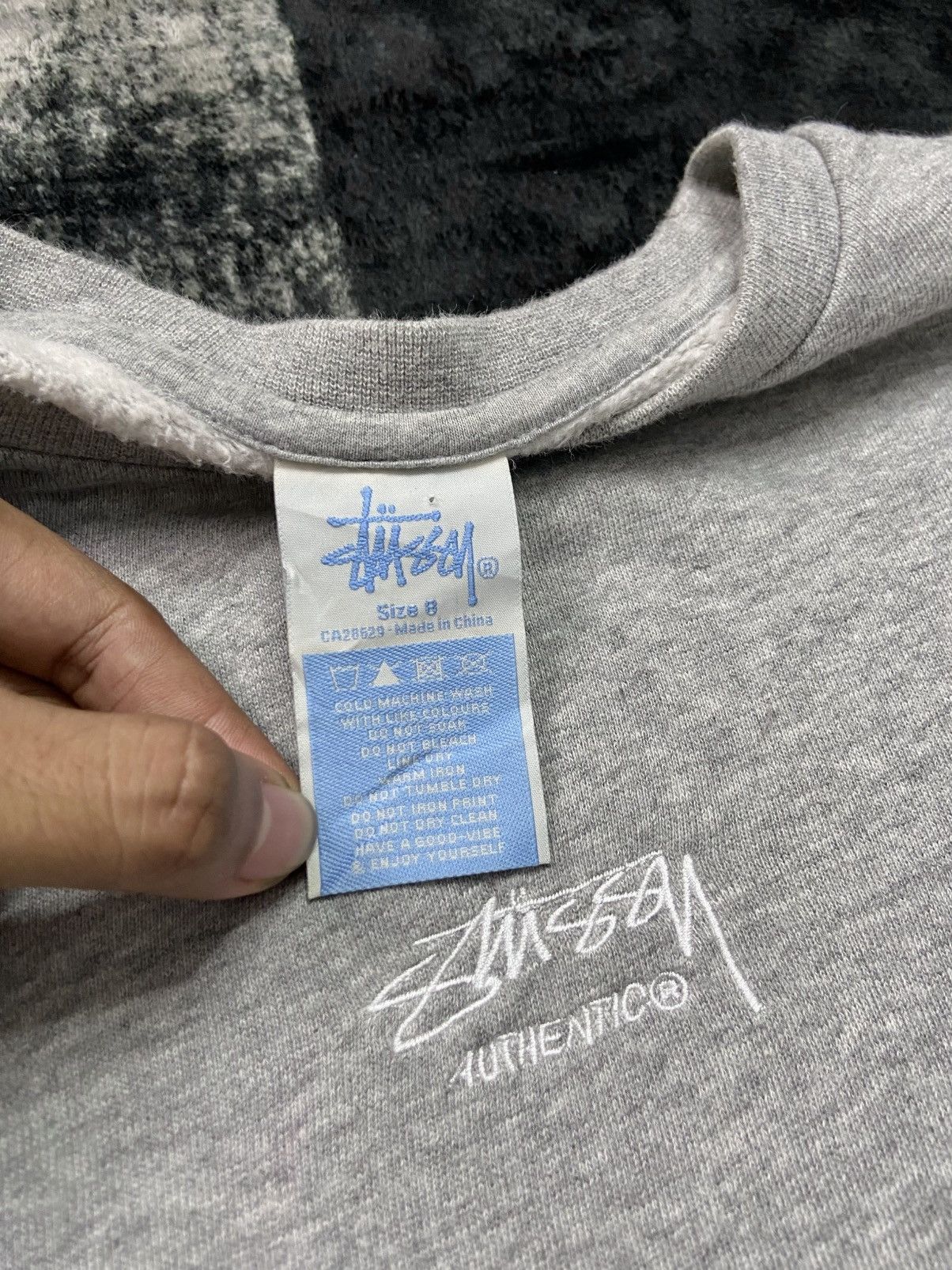 Stussy Vintage Stussy Center Logo Boxy Crop Top Sweatshirt Size M / US 6-8 / IT 42-44 - 6 Thumbnail