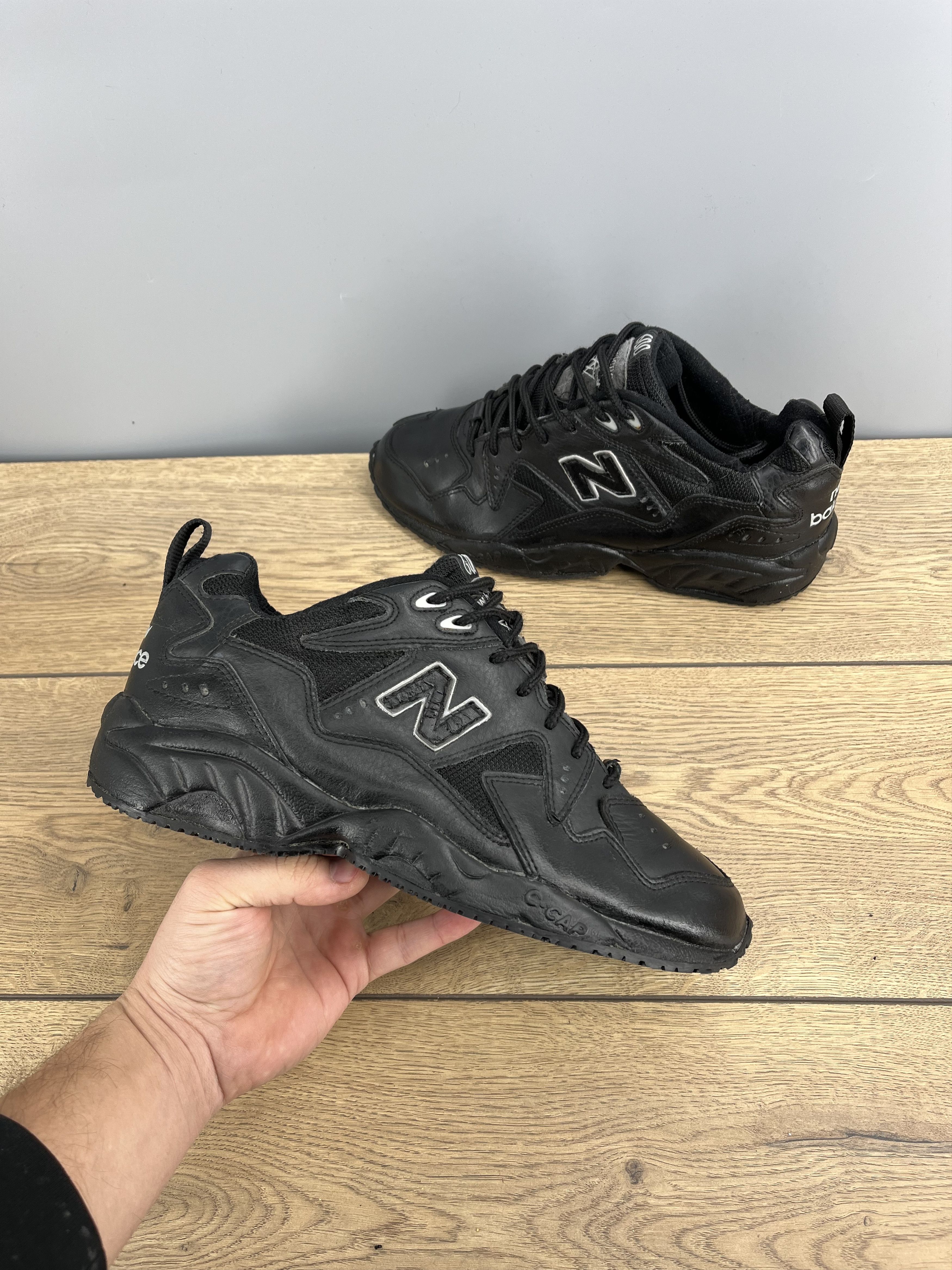 New Balance Vintage New Balance 600 Black Leather Sneakers Men Size US 10.5 / EU 43-44 - 1 Thumbnail