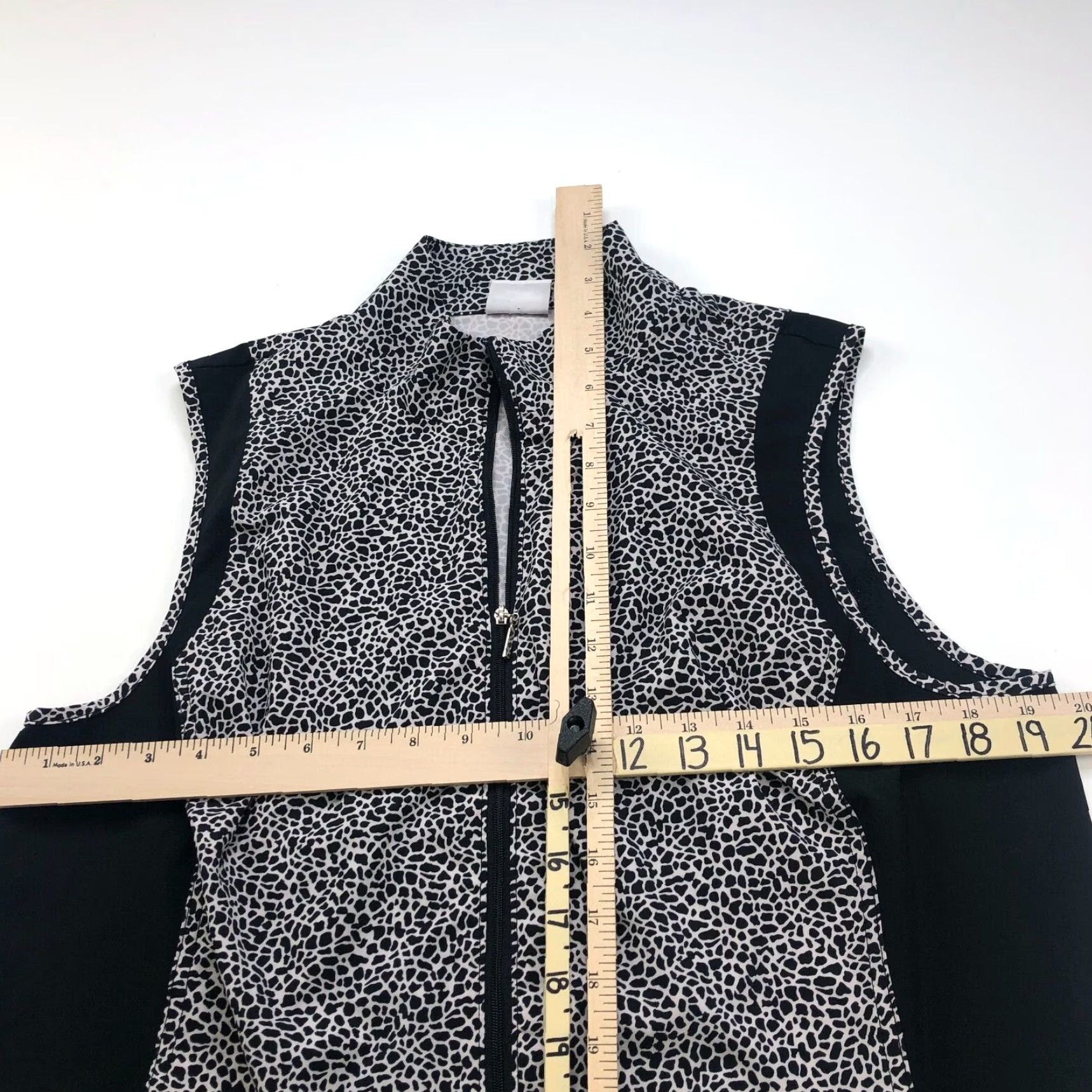 Vintage VINTAGE Weekends By Chico's 2 MINT Black Womens Full Zip Cheetah All Over Print Vest Size XS / US 0-2 / IT 36-38 - 5 Thumbnail