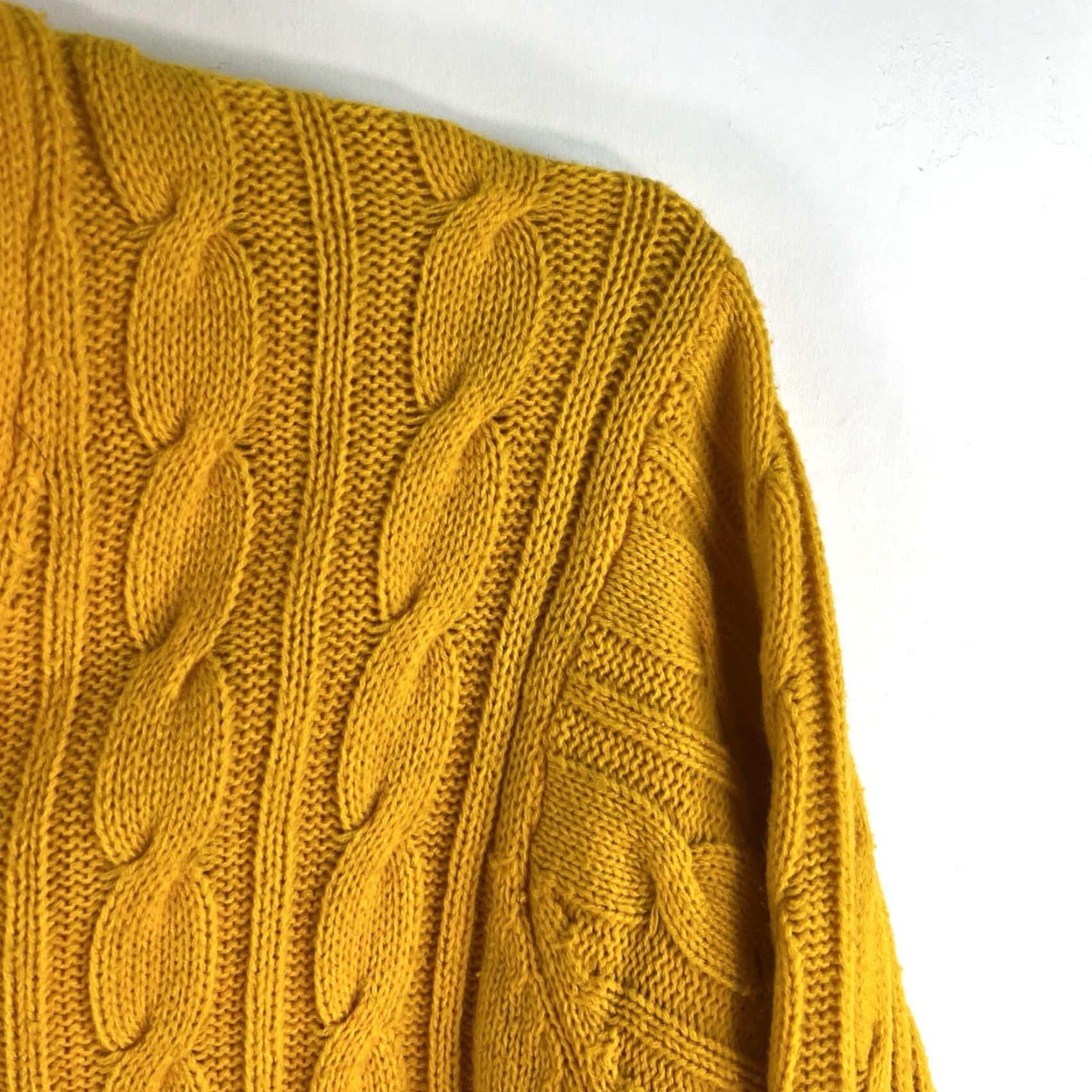 Vintage VINTAGE May's Cardigan Shirt Women S Yellow Cable Knit 80s 90s Bohemian Raglan Sleeve Button Size S/M Size S / US 4 / IT 40 - 2 Thumbnail