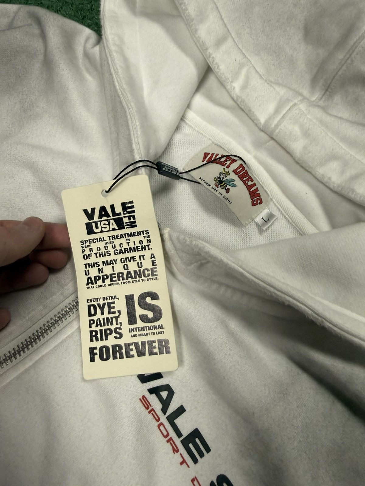 Vale Vale sport white zip up hoodie Size US L / EU 52-54 / 3 - 4 Thumbnail
