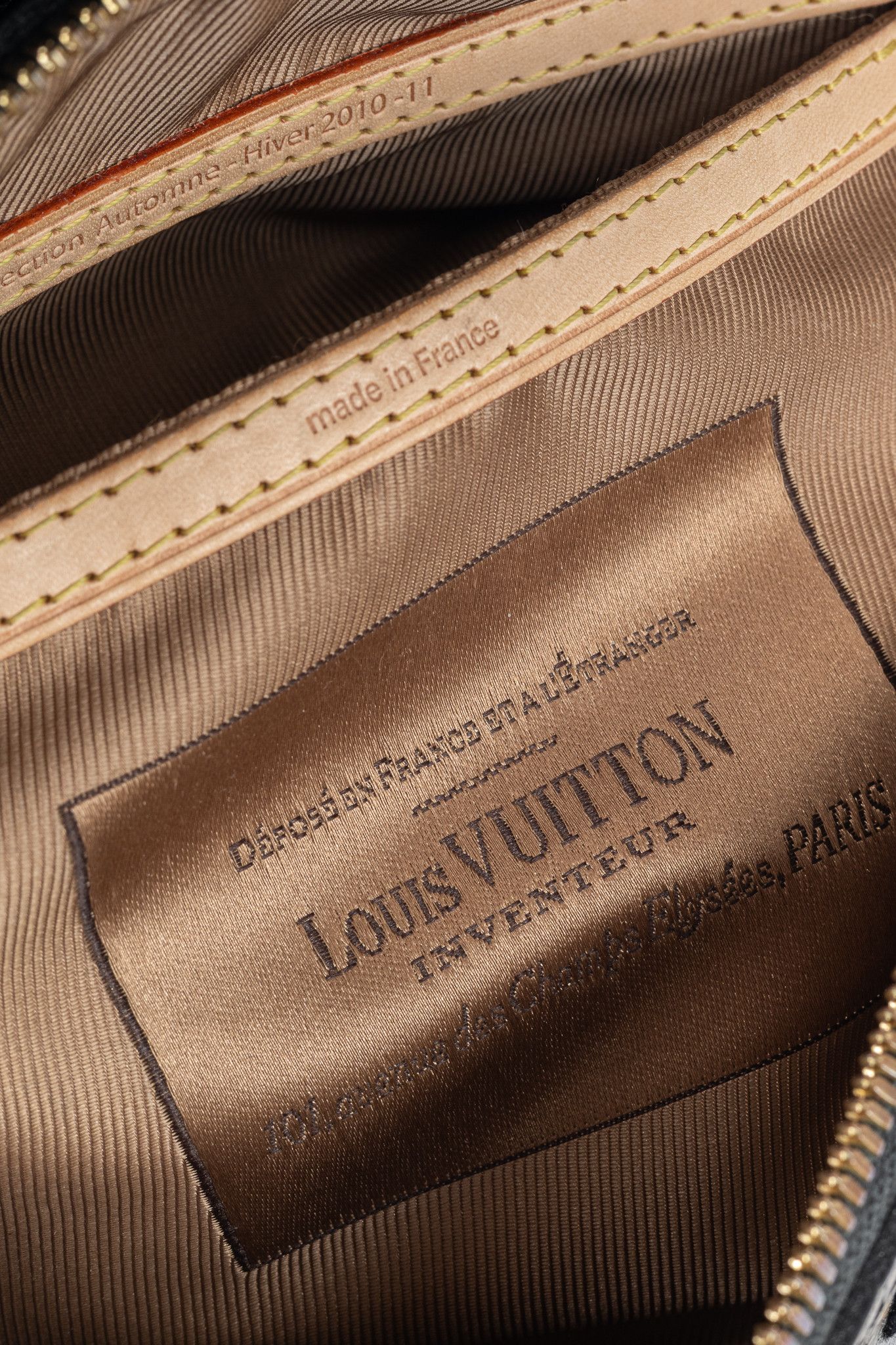 Louis Vuitton Louis Vuitton AW10 Carrousel Monogram Fleur de Jais Handbag Size ONE SIZE - 14 Thumbnail