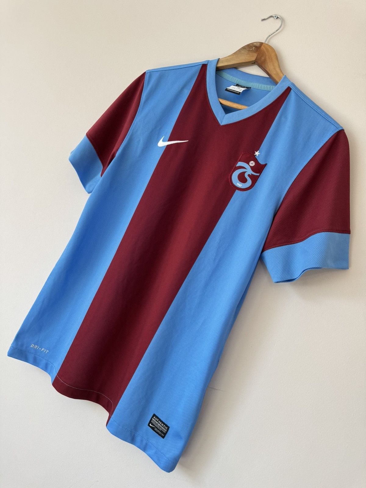 Nike Trabzonspor 2013-2014 Home Soccer Jersey Nike Football Shirt Size US S / EU 44-46 / 1 - 3 Thumbnail