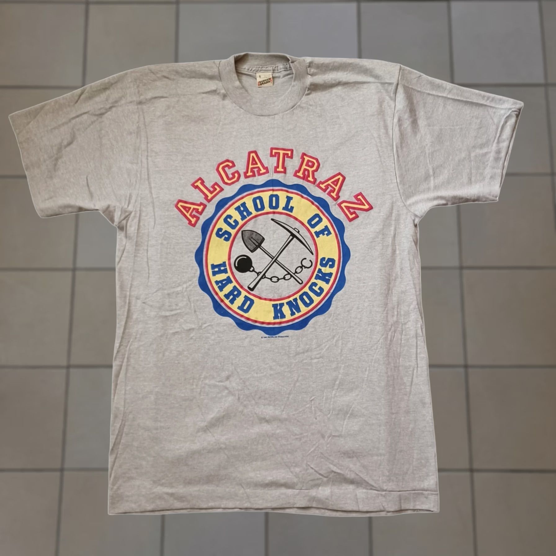 Vintage VINTAGE Screen Stars Alcatraz T Shirt Mens L Gray 80s Single Stitch 1986 USA Graphic Print Shirt Mens Gray 1980s Theme Retro Grunge City Logo Size US L / EU 52-54 / 3 - 1 Thumbnail