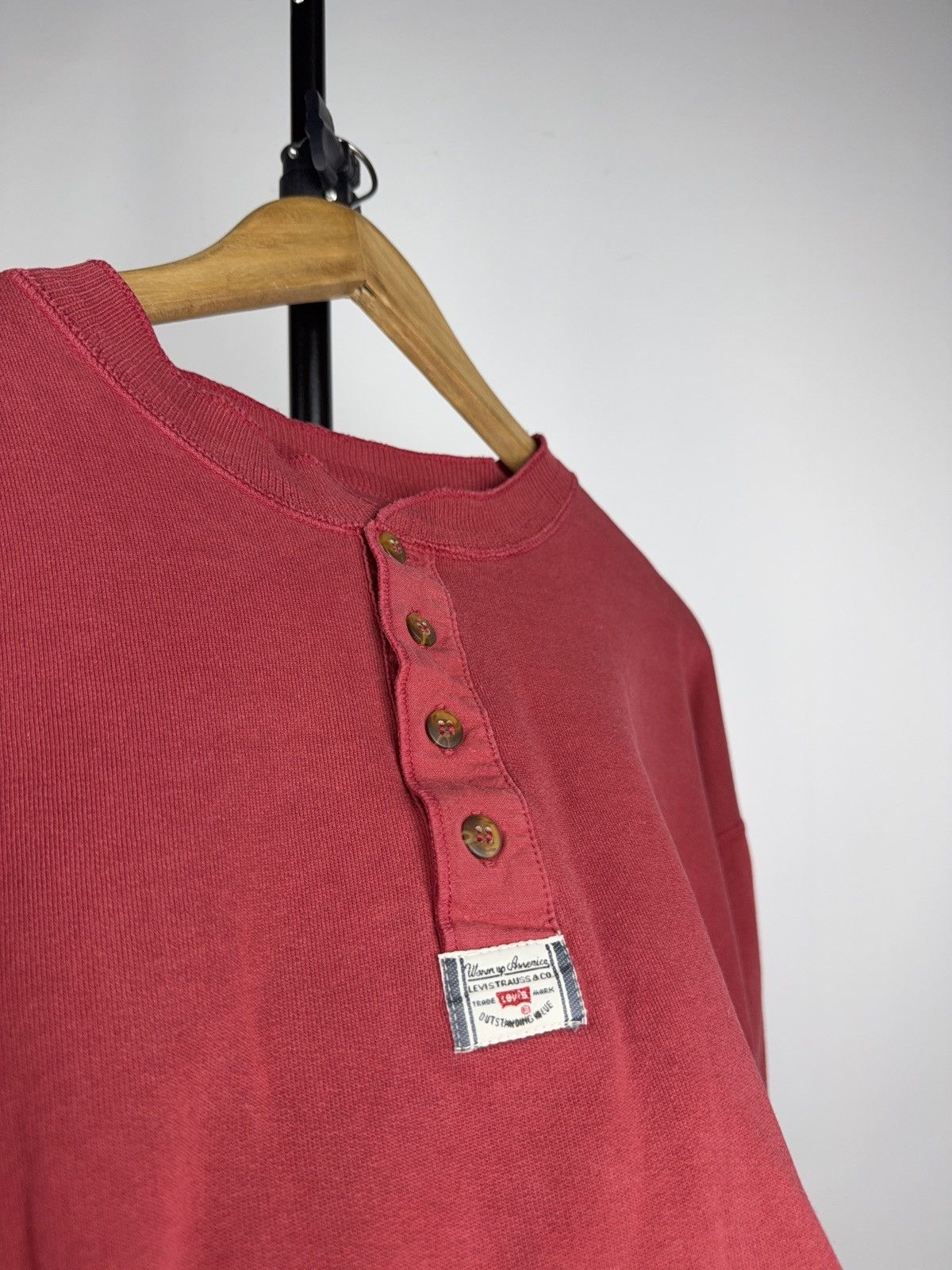 Levi's 90s Vintage Levi’s Red Henley Sweatshirt Made in Portugal Size US L / EU 52-54 / 3 - 4 Thumbnail