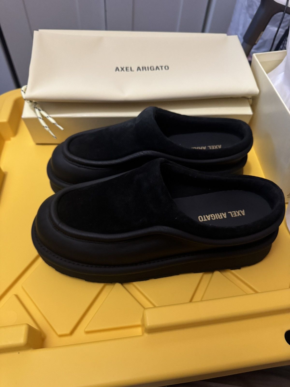 Axel Arigato Axel arigato pillow mules Size US 7.5 / EU 40-41 - 1 Thumbnail