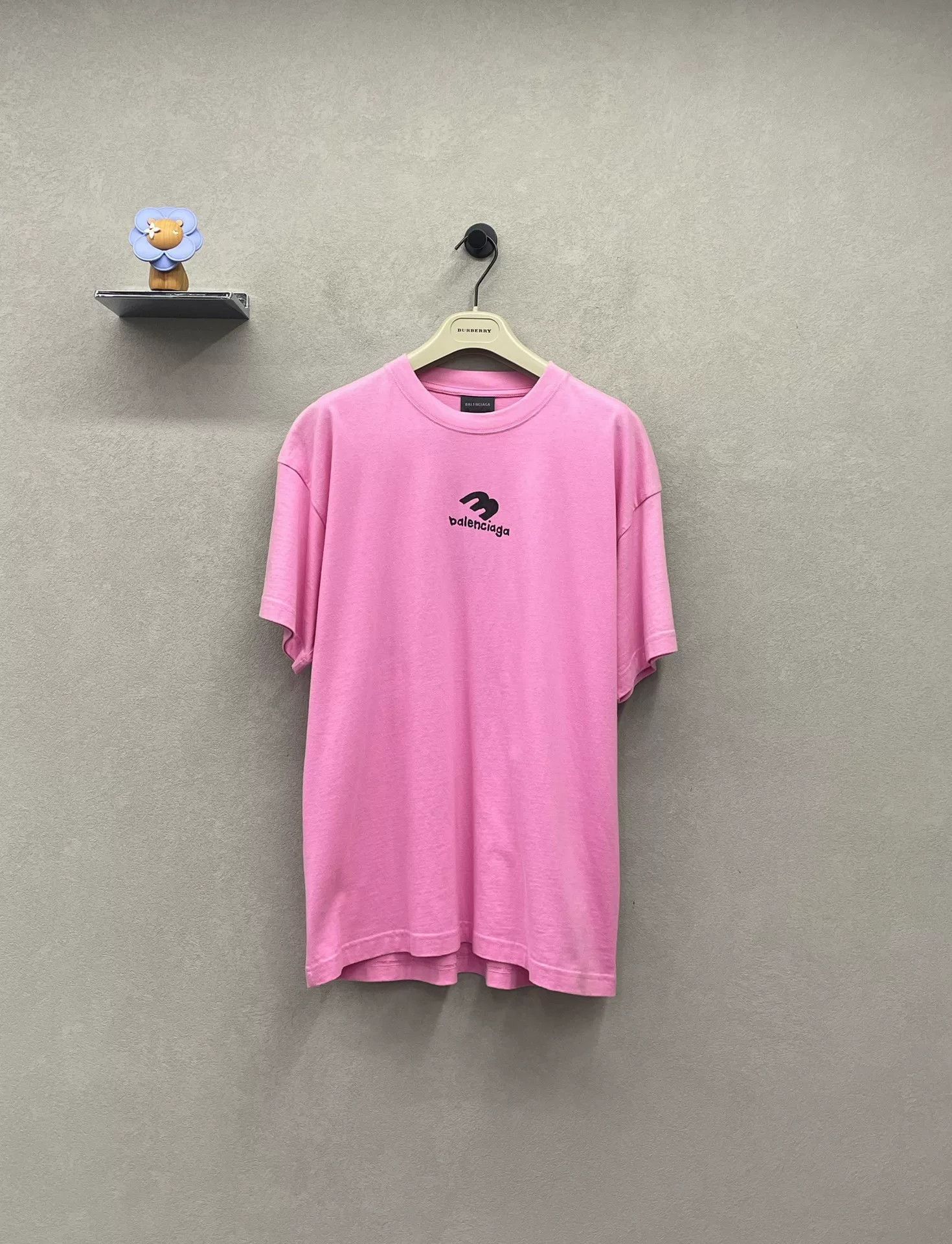 Balenciaga Balenciaga Pink 3B Logo Short-Sleeve T-Shirt Size L / US 10 / IT 46 - 1 Thumbnail