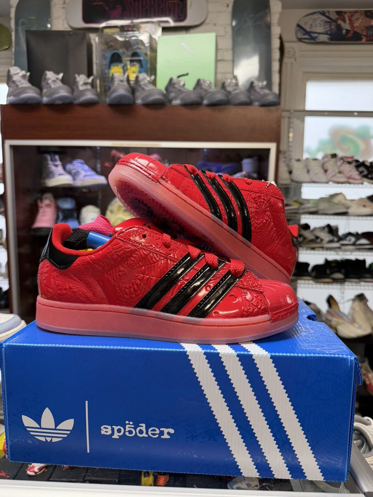Sp5der Adidas Superstars X Sp5der (Red) Size US 9 / EU 42 - 1 Thumbnail