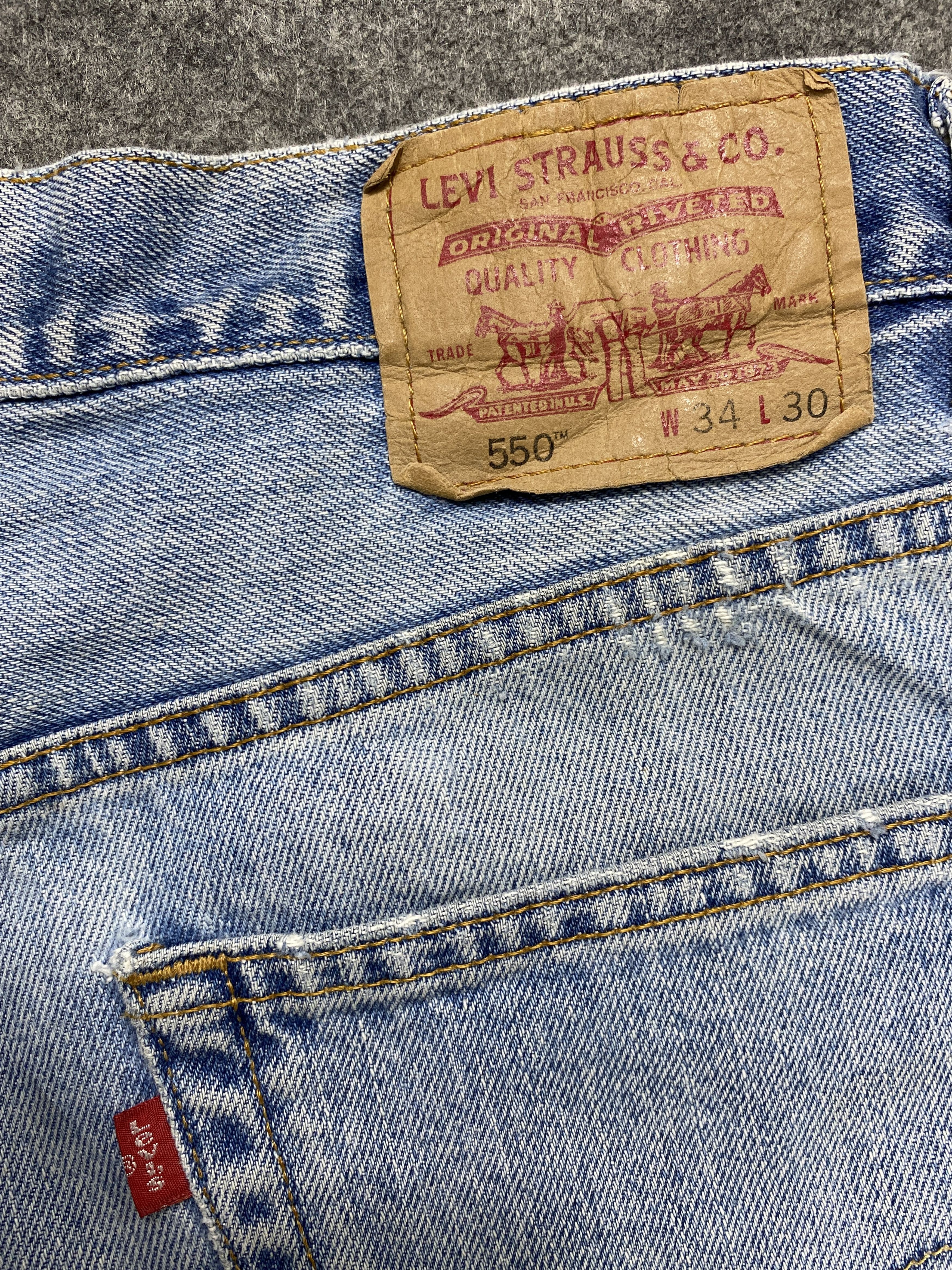 Levi's Dirty Light Blue Vintage Levi's 550 33x26.5 Denim -JN2171 Size US 33 - 9 Thumbnail