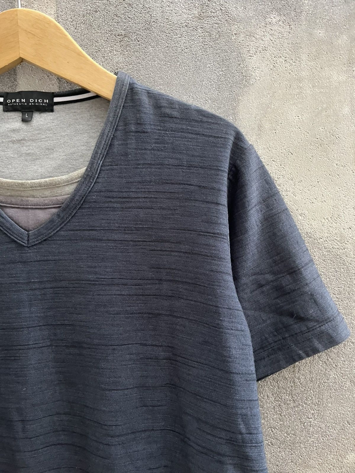 If Six Was Nine × Issey Miyake × Japanese Brand Open Pitch V-Neck Textured Tee - Charcoal Grey Size US L / EU 52-54 / 3 - 2 Thumbnail