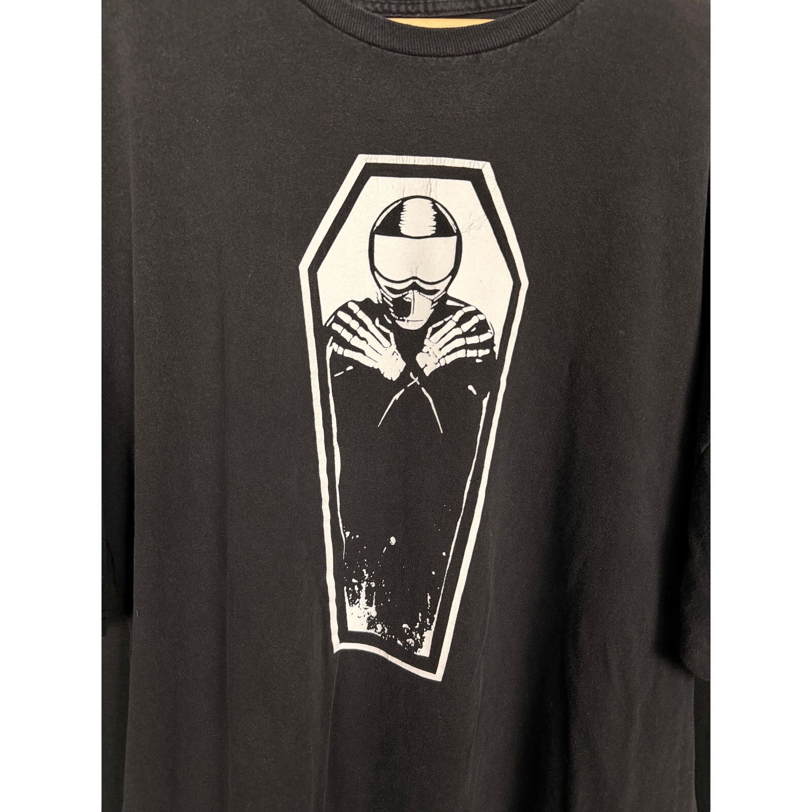 Gildan Lane Splitter Biker Motorcycle Coffin Skeleton T-Shirt 3XL Size US XXL / EU 58 / 5 - 2 Thumbnail