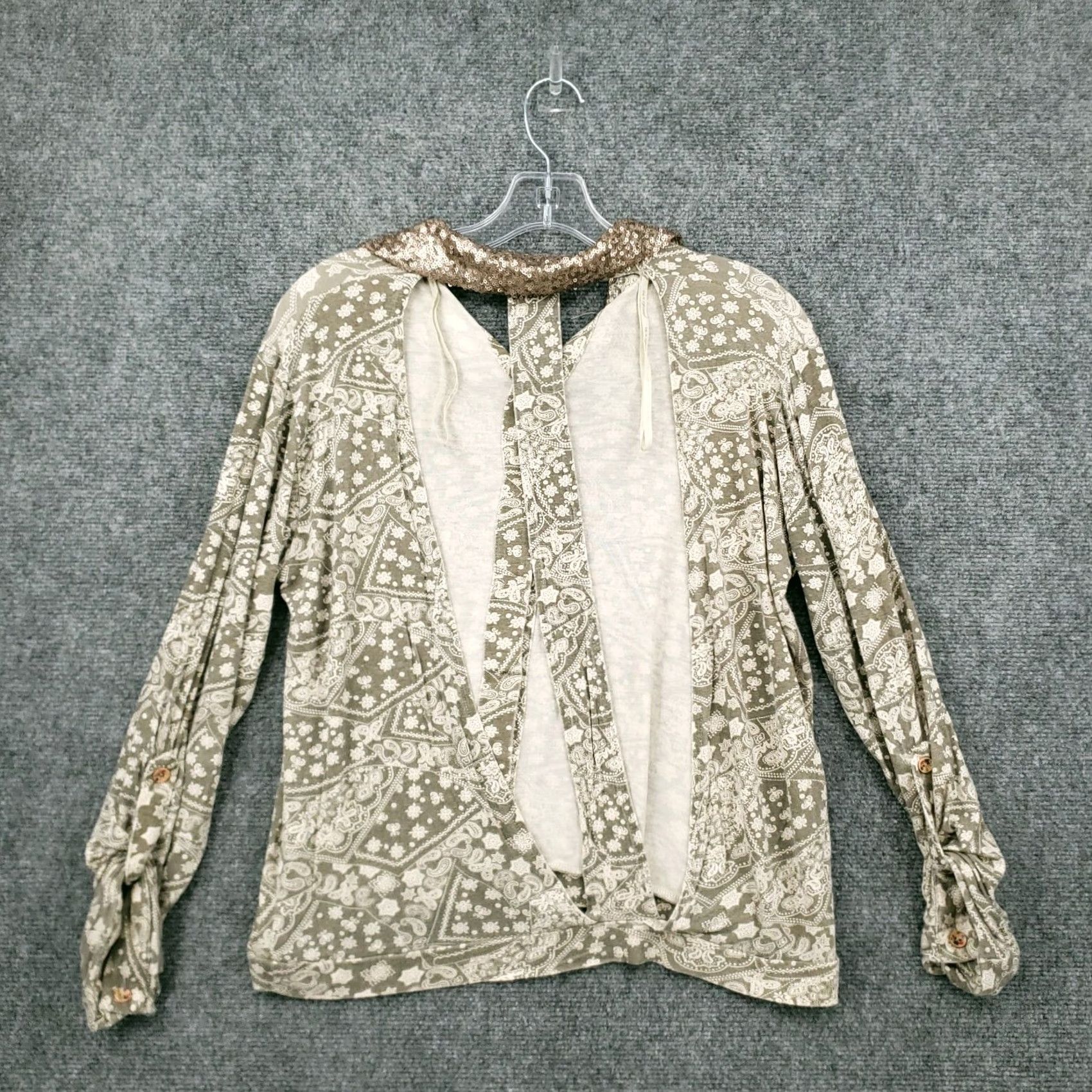 BKE BKE Button-Up Shirt Womens M Green Paisley Sequins Open Back Long Sleeves Size M / US 6-8 / IT 42-44 - 2 Thumbnail