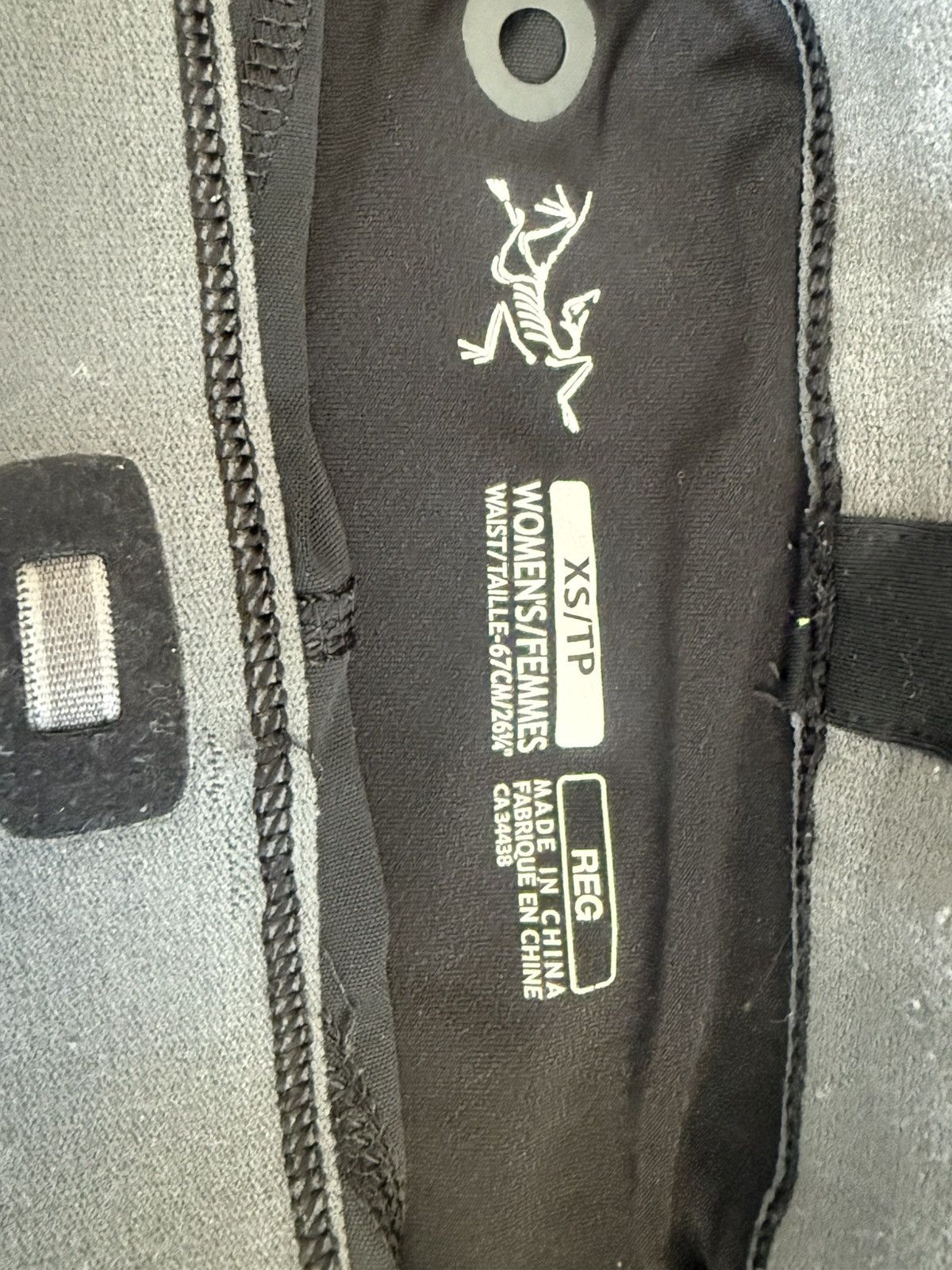 Arc'teryx Arcteryx 3/4 Leggings XS Black Size 25" / US 0 / IT 36 - 3 Thumbnail