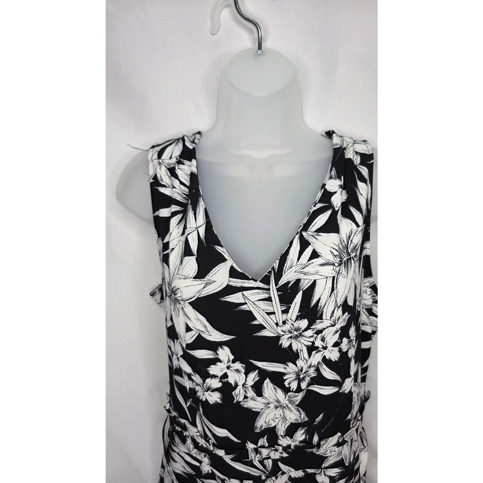 Other ECI Black & White Floral Cropped Wide Leg Pant Jumpsuit Size 28" / US 6 / IT 42 - 3 Thumbnail